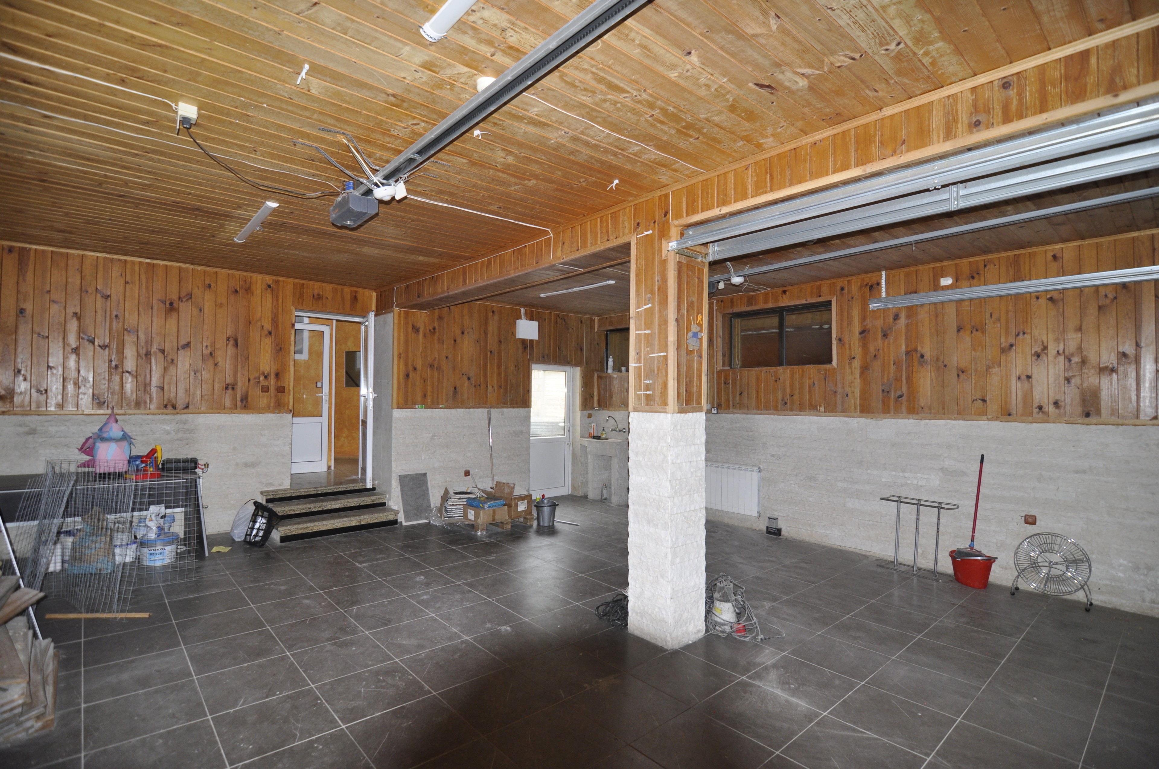 Scoutaround White Logo