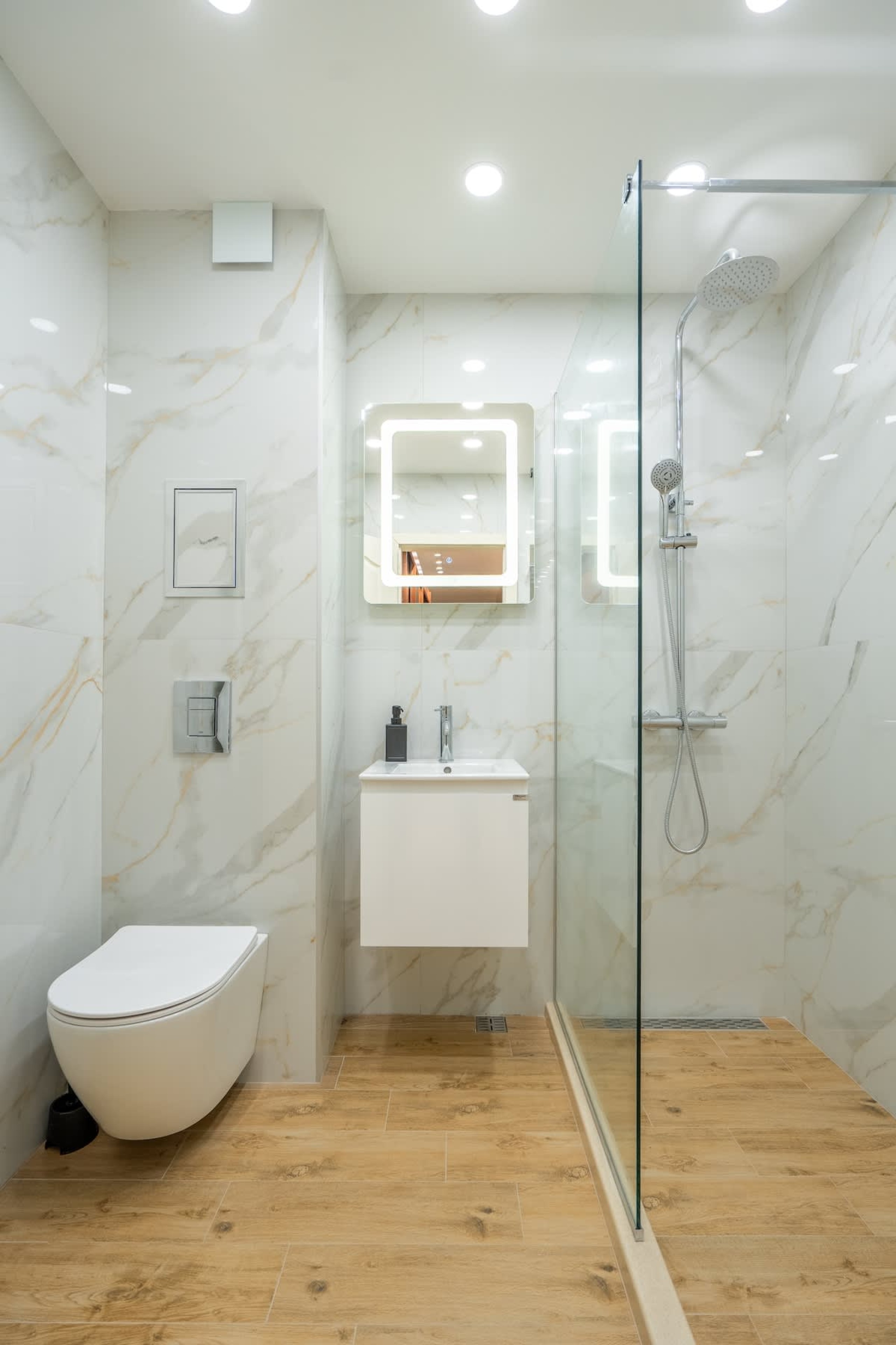 Scoutaround White Logo