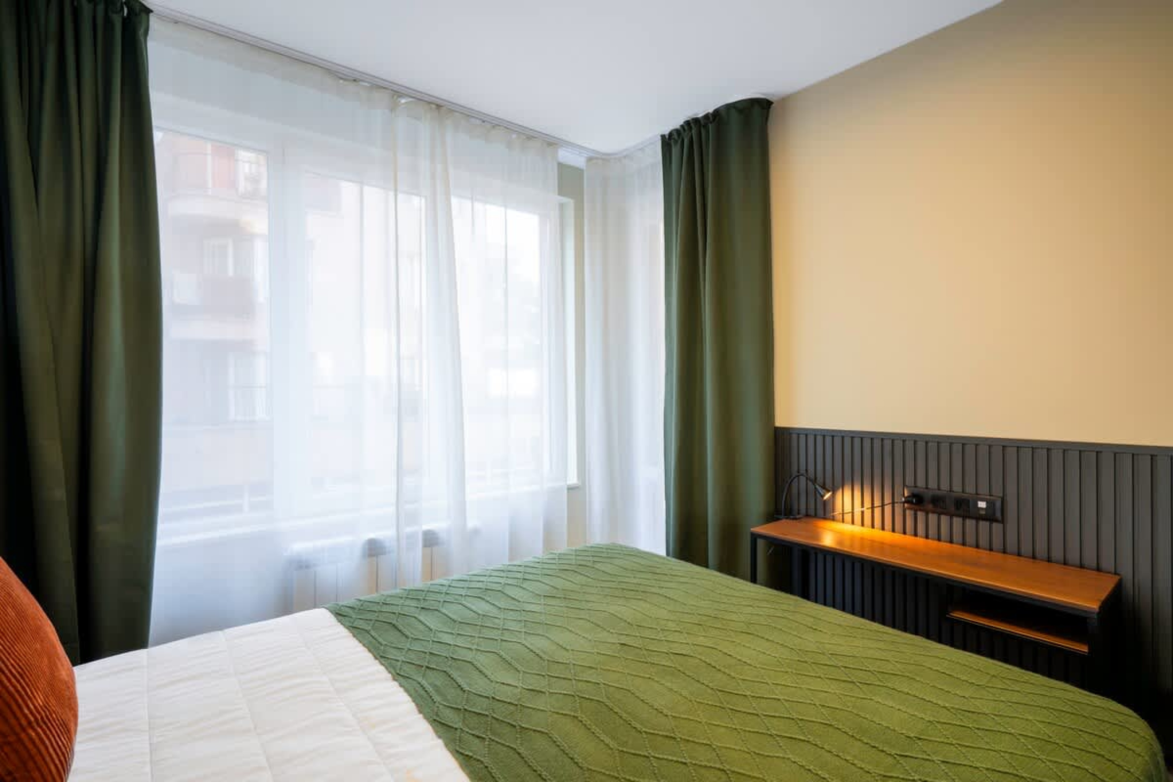 Scoutaround White Logo