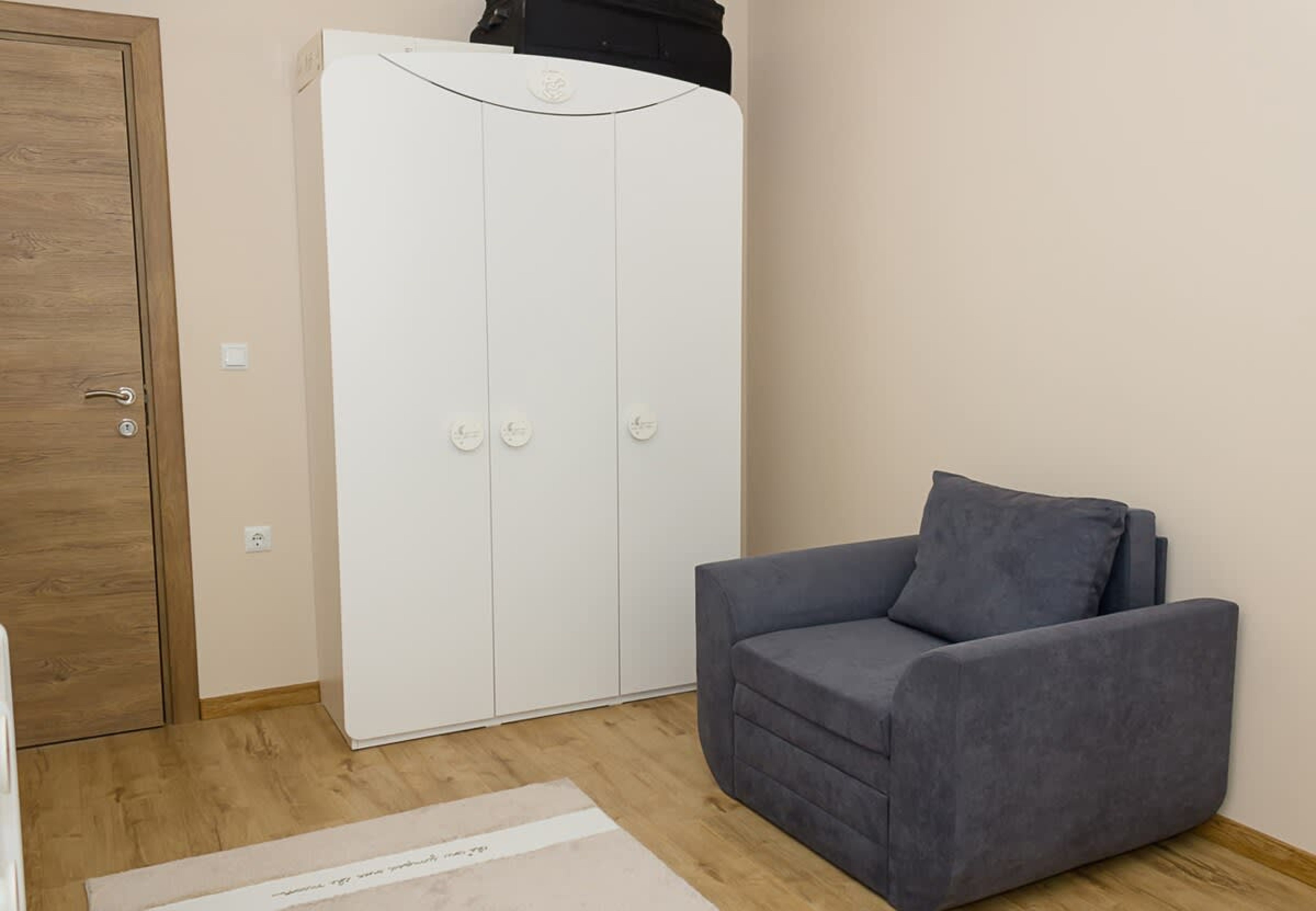 Scoutaround White Logo