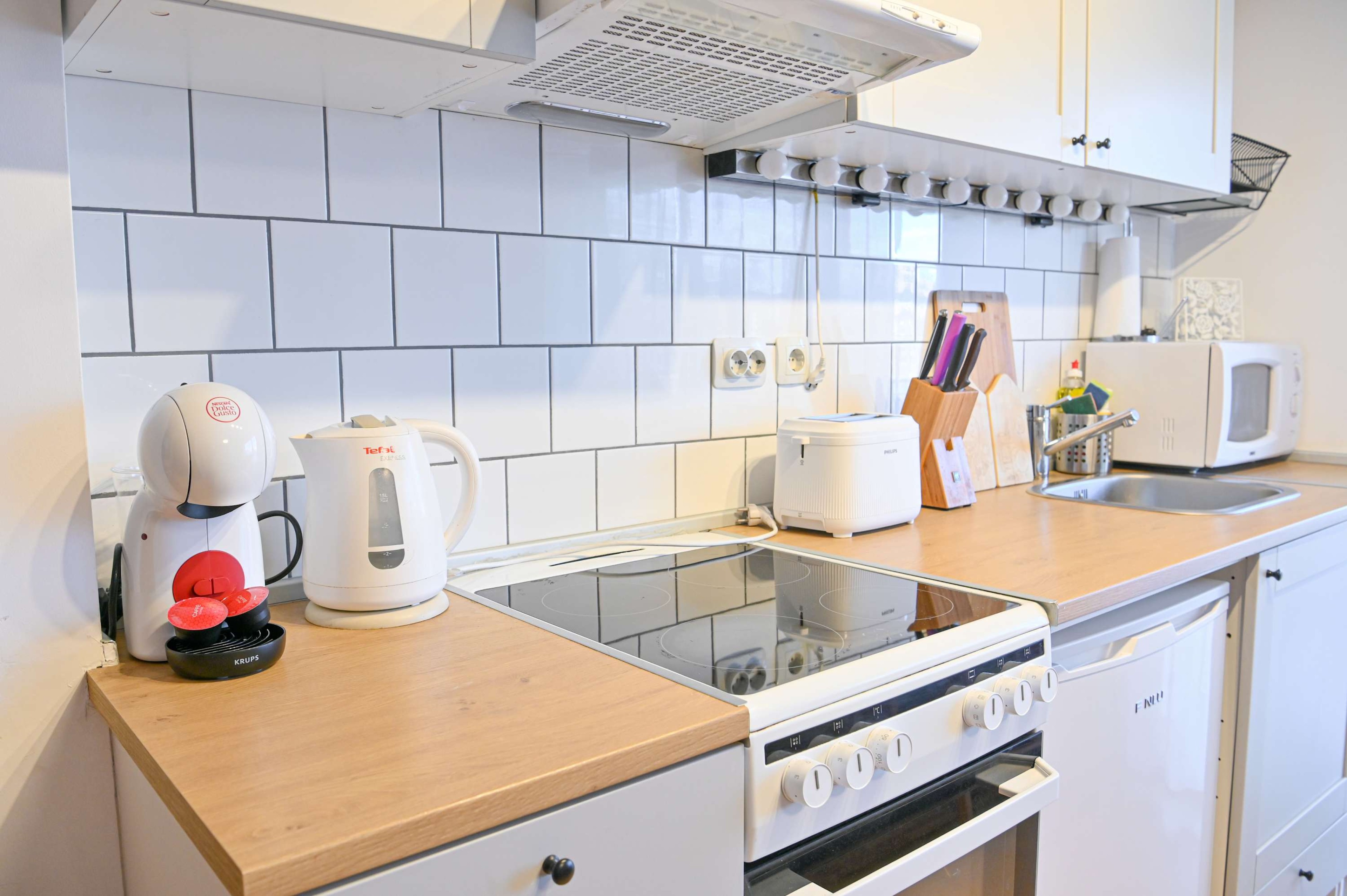 Scoutaround White Logo