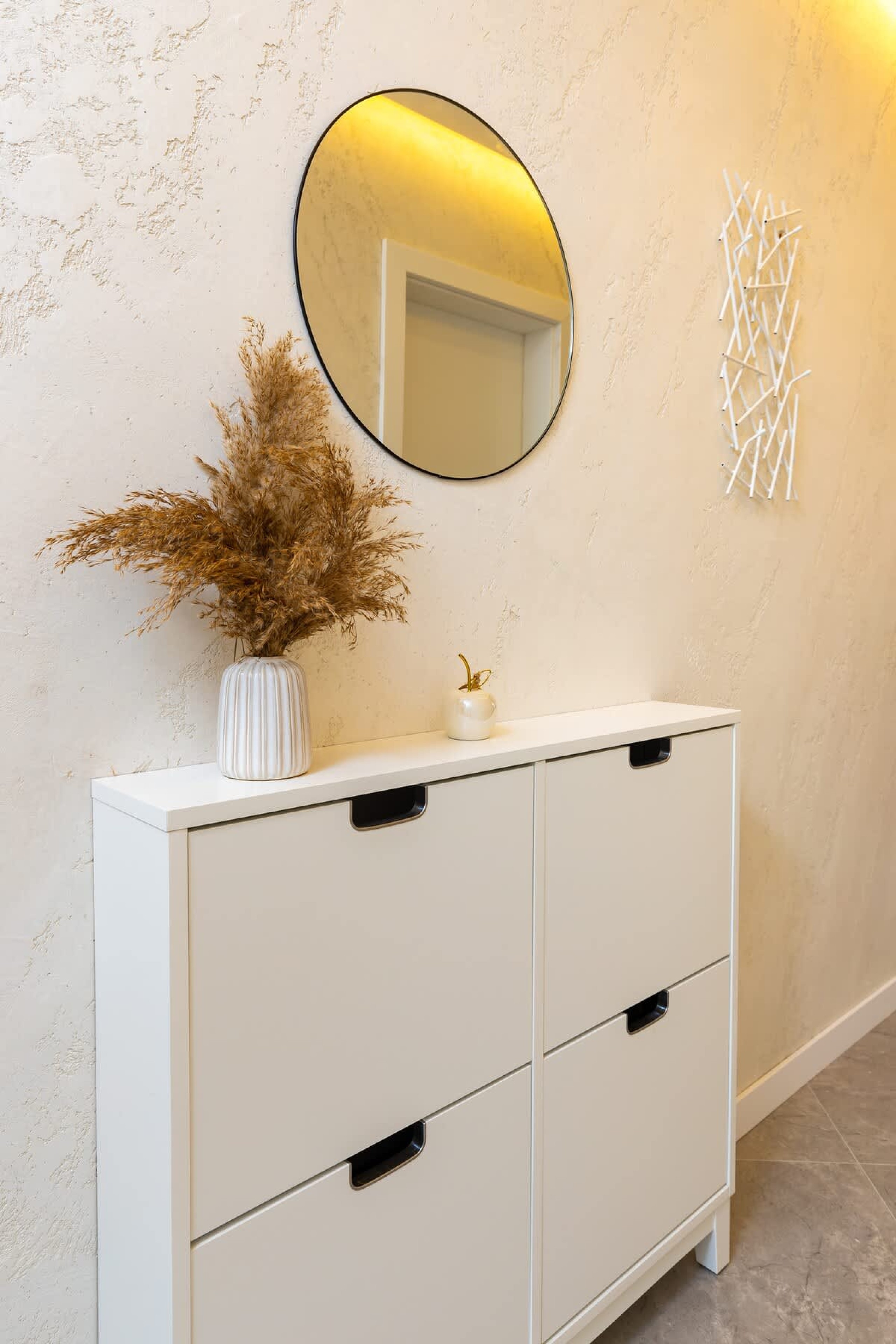 Scoutaround White Logo