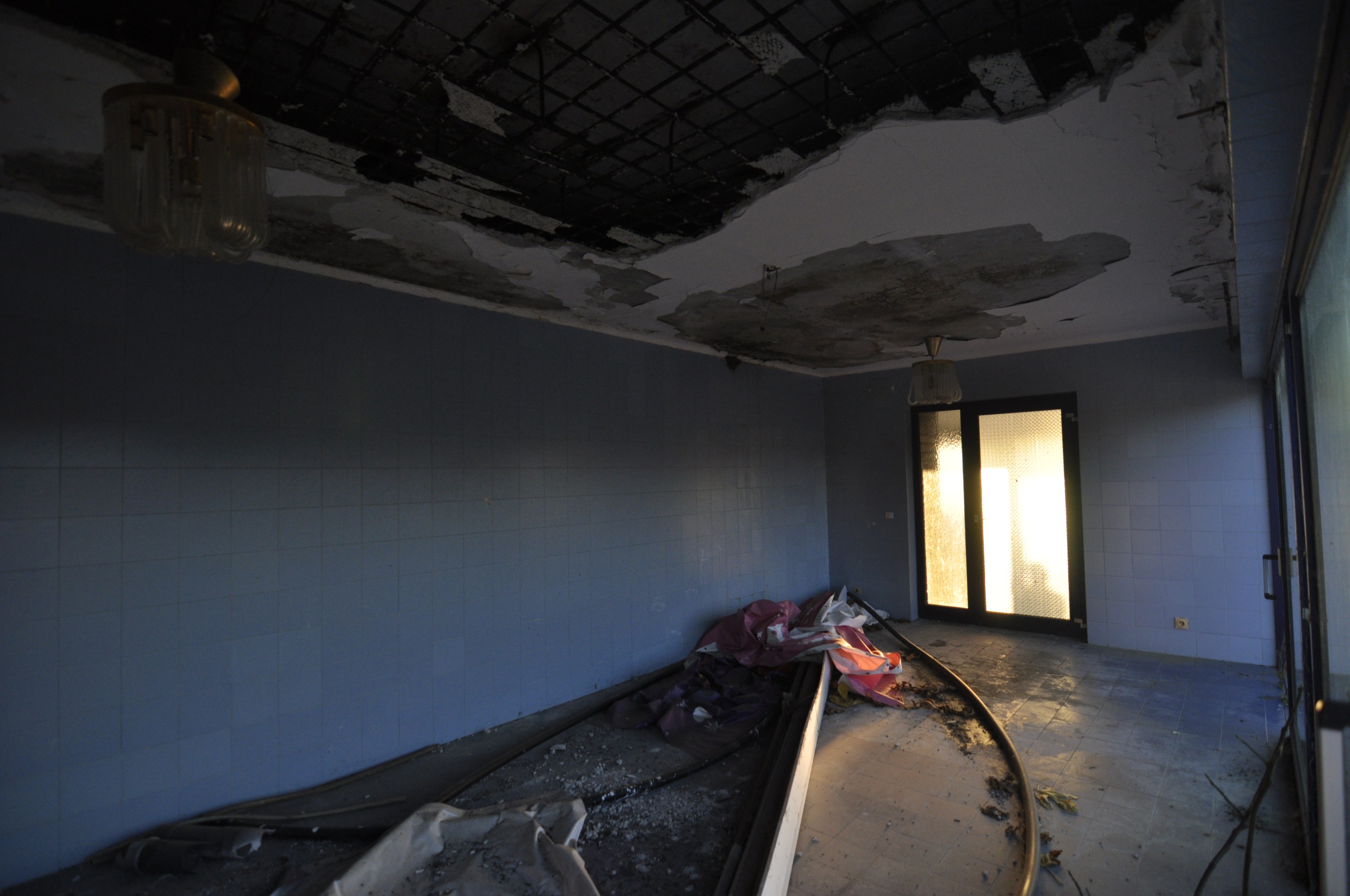 Scoutaround White Logo