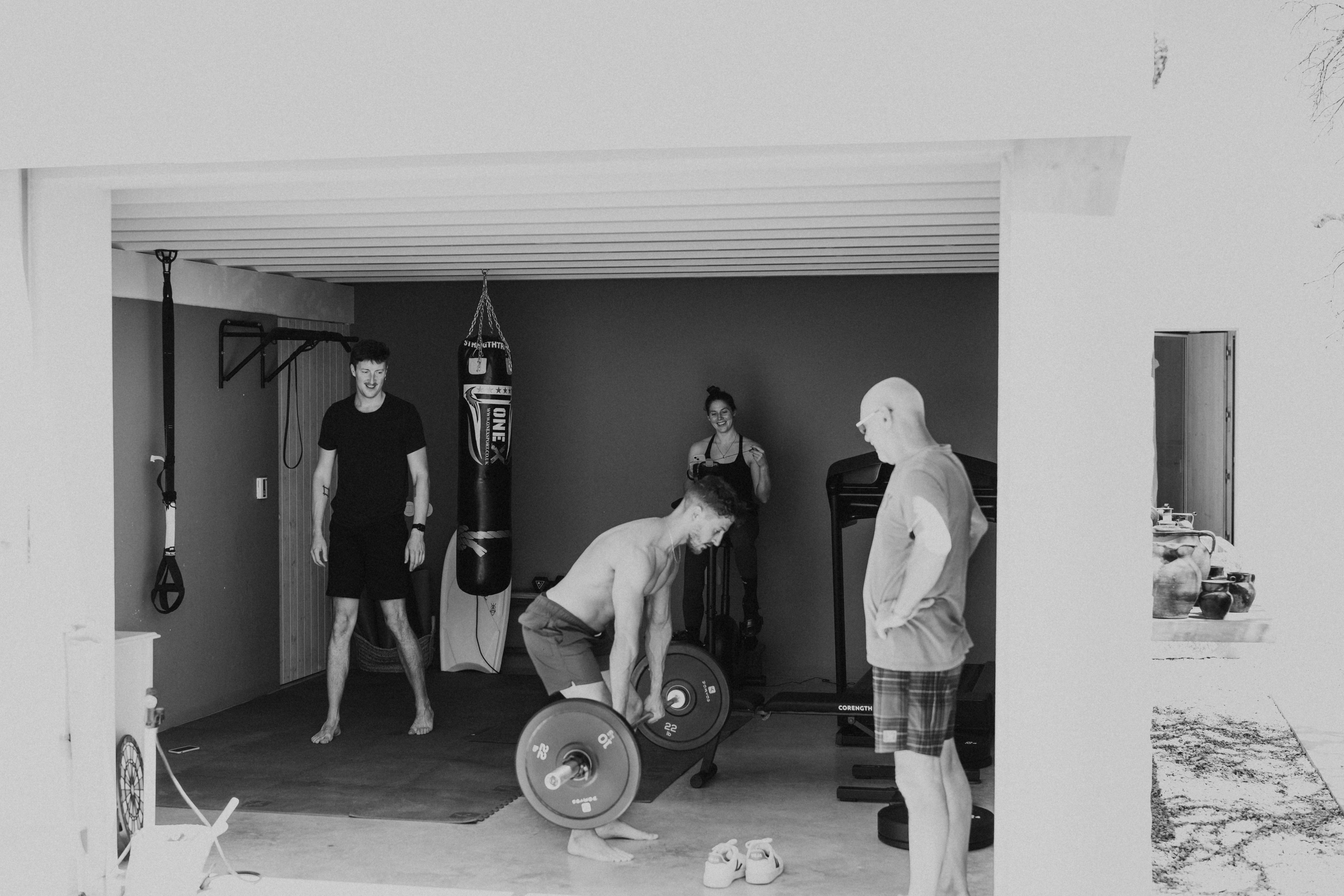 Scoutaround White Logo