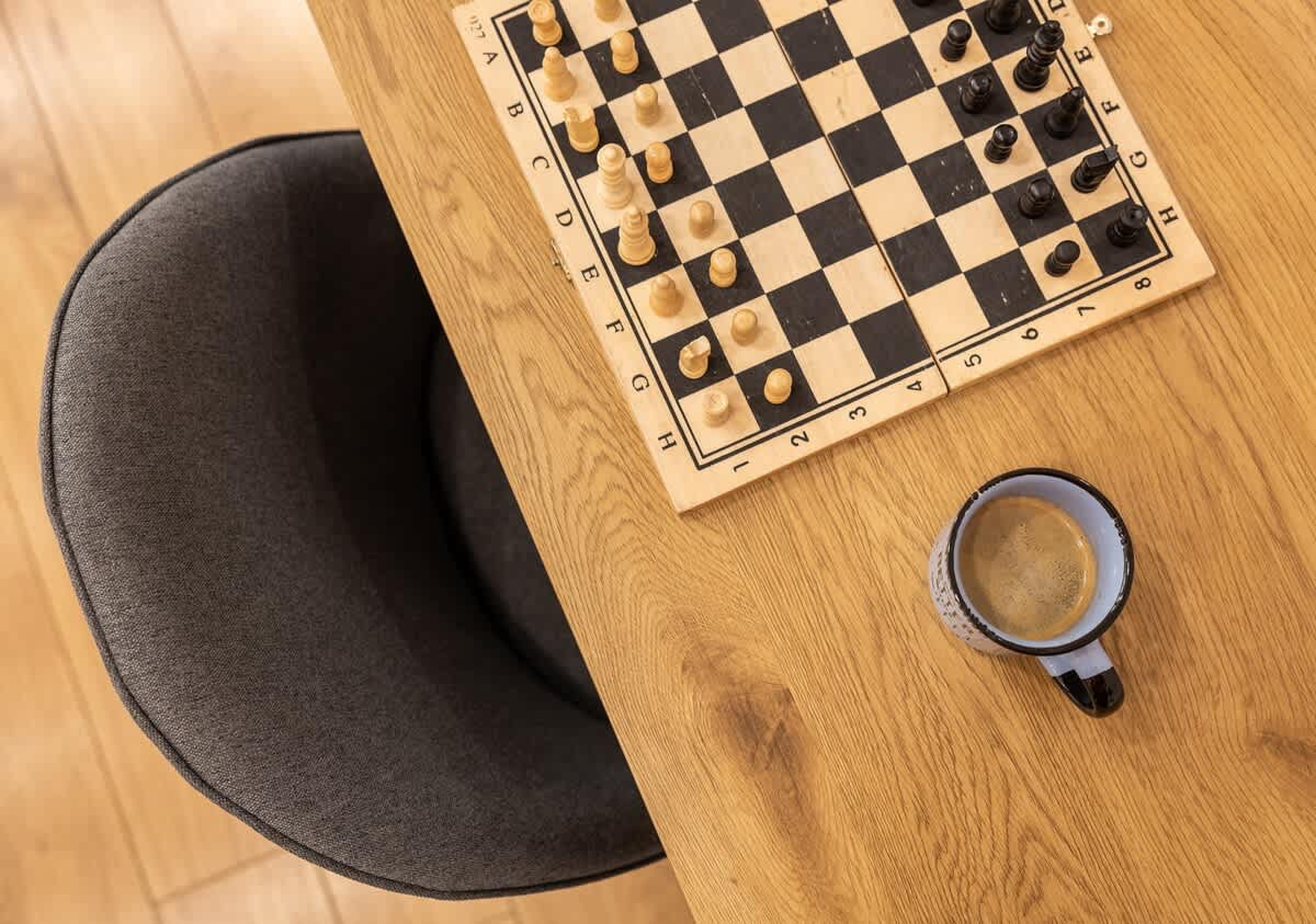 Scoutaround White Logo