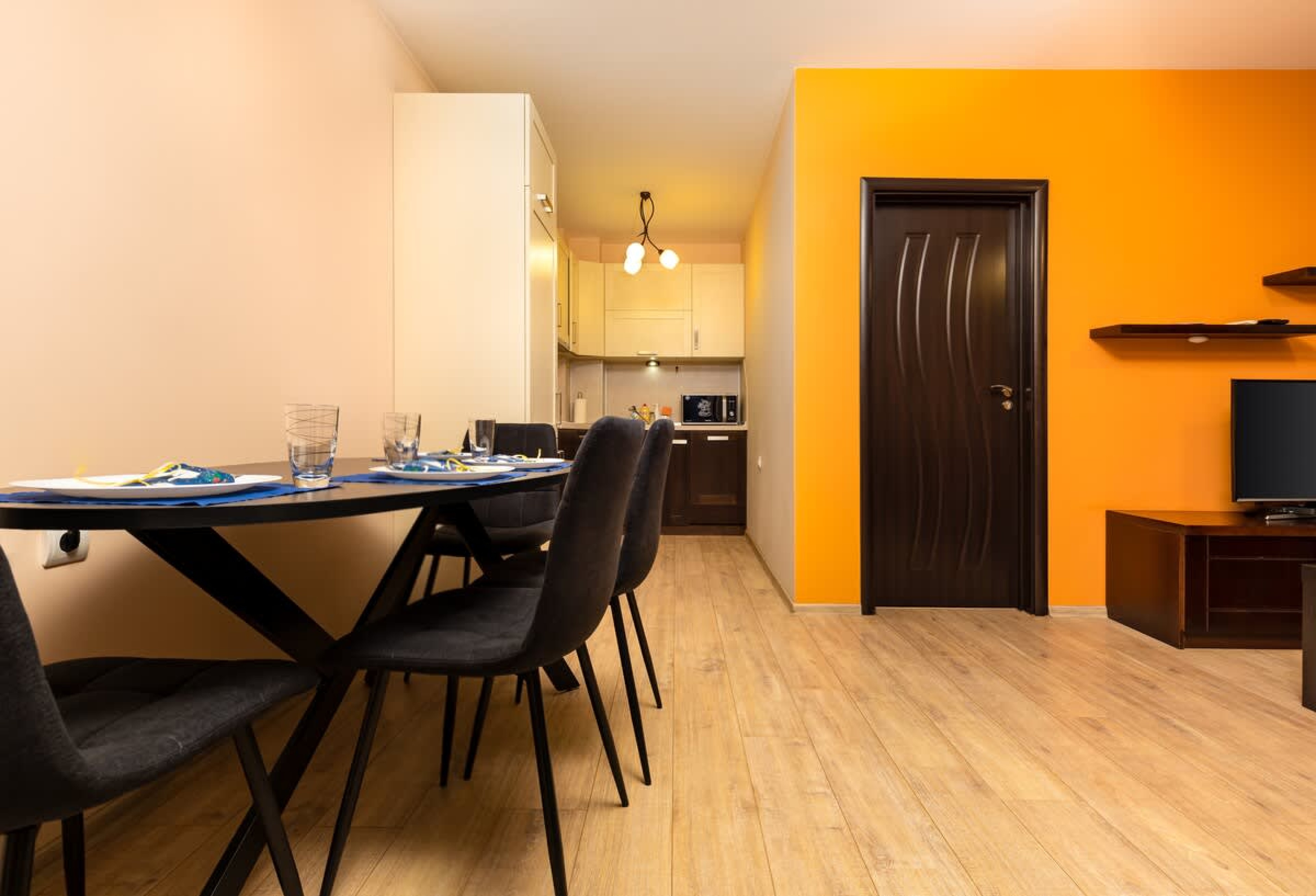 South Plovdiv - 2BD Flat with Balcony - Photo 9