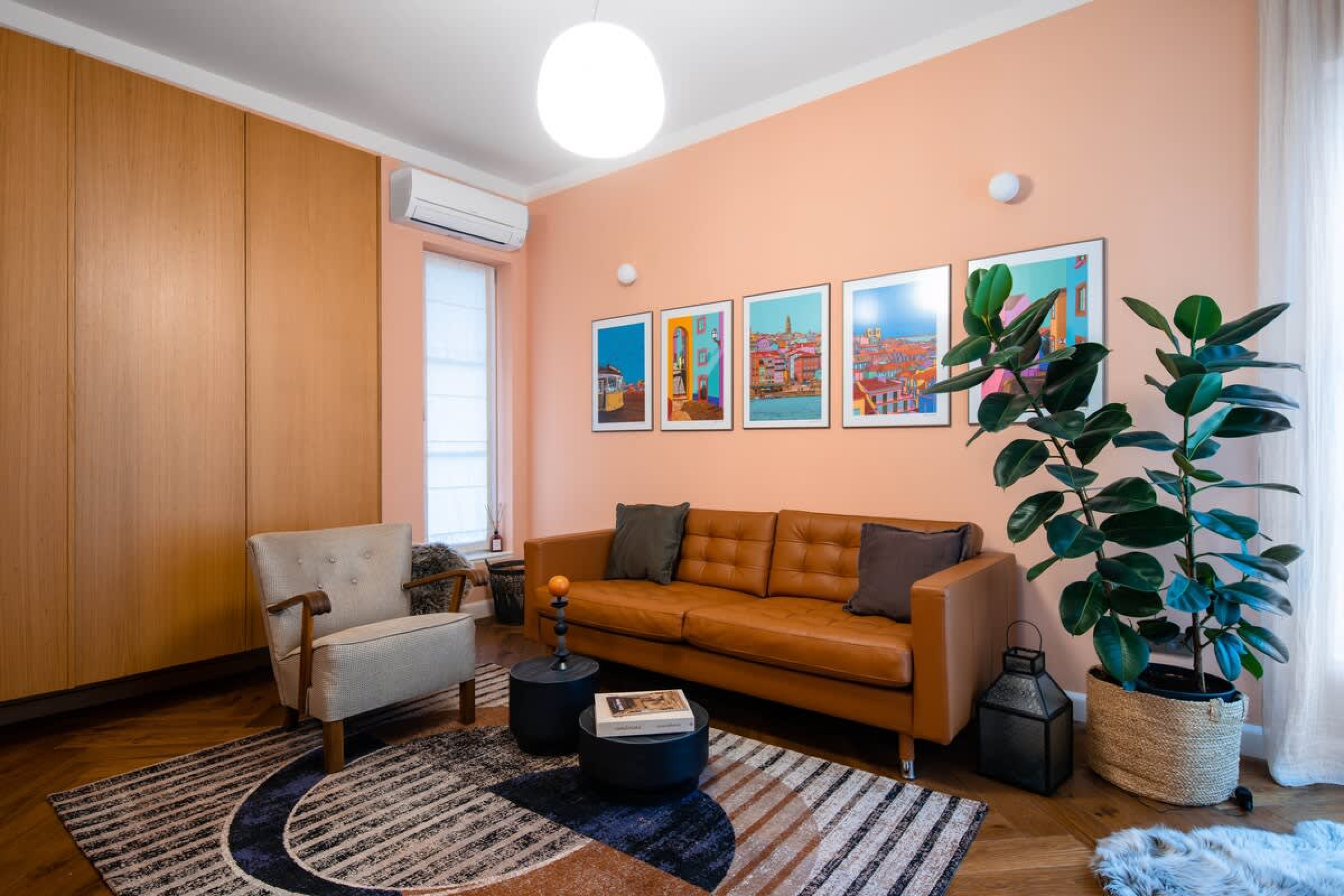 Scoutaround White Logo