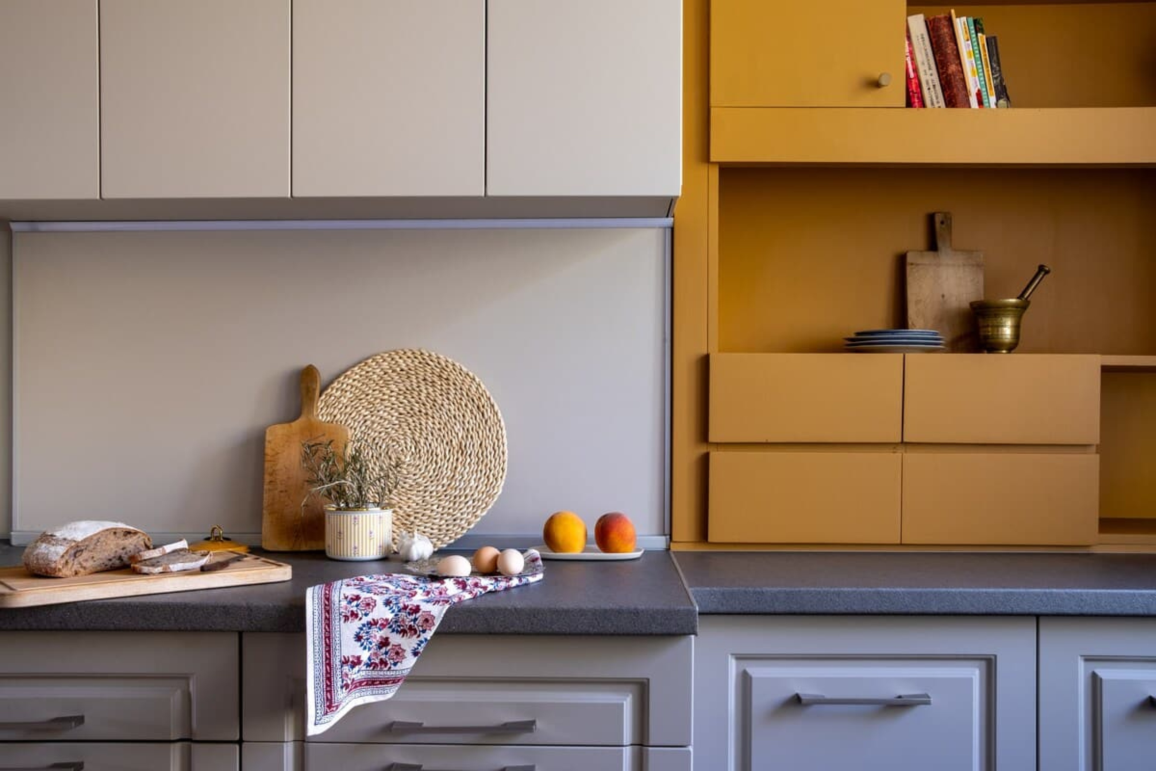 Scoutaround White Logo