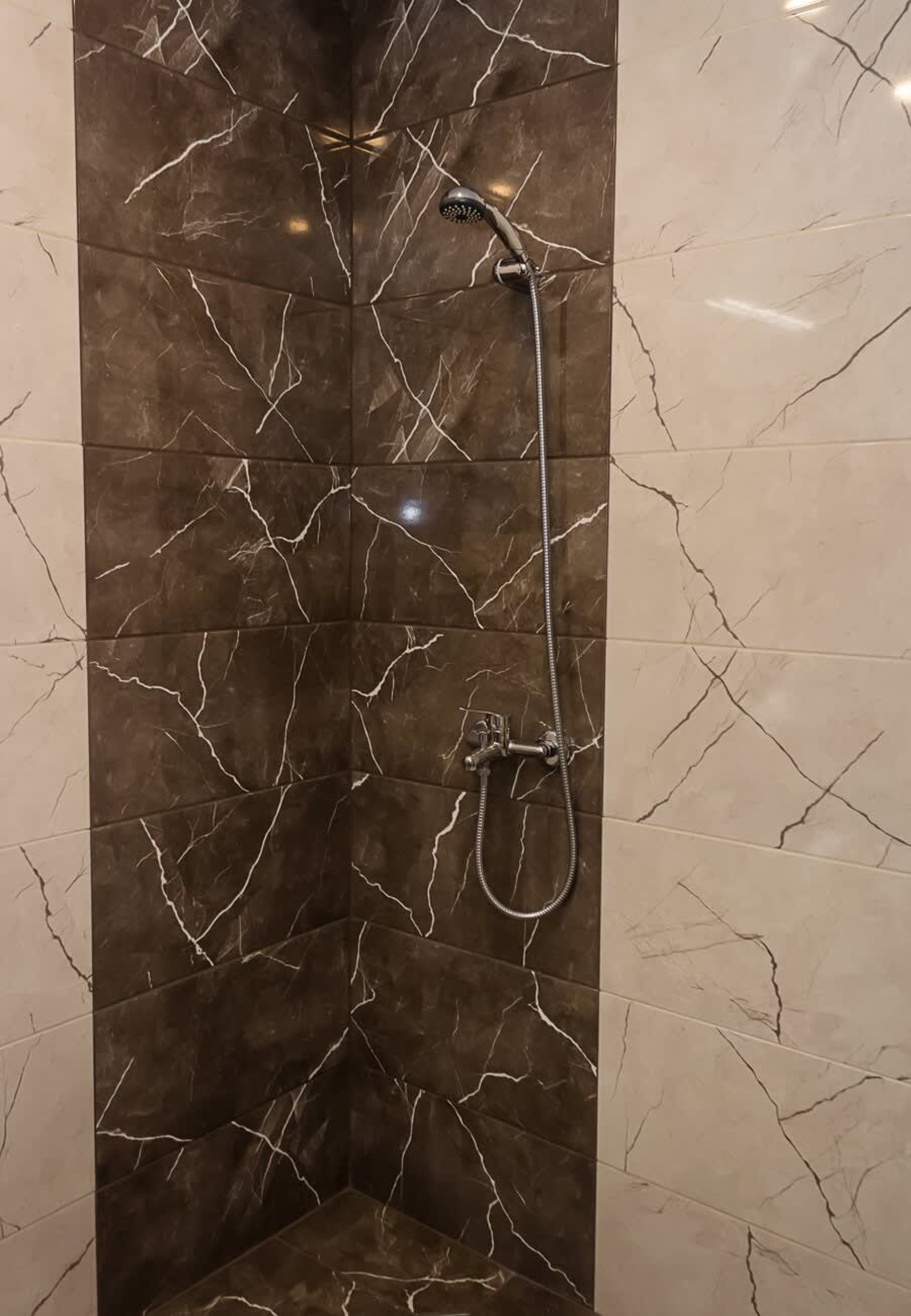 Scoutaround White Logo