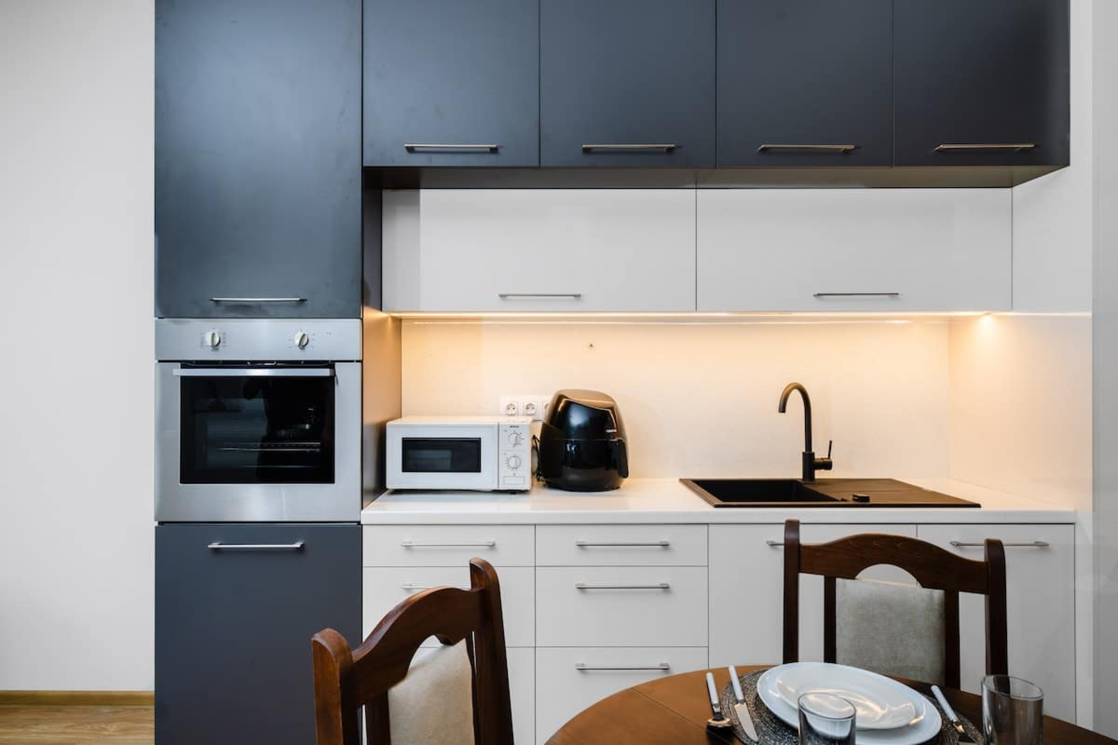 Scoutaround White Logo