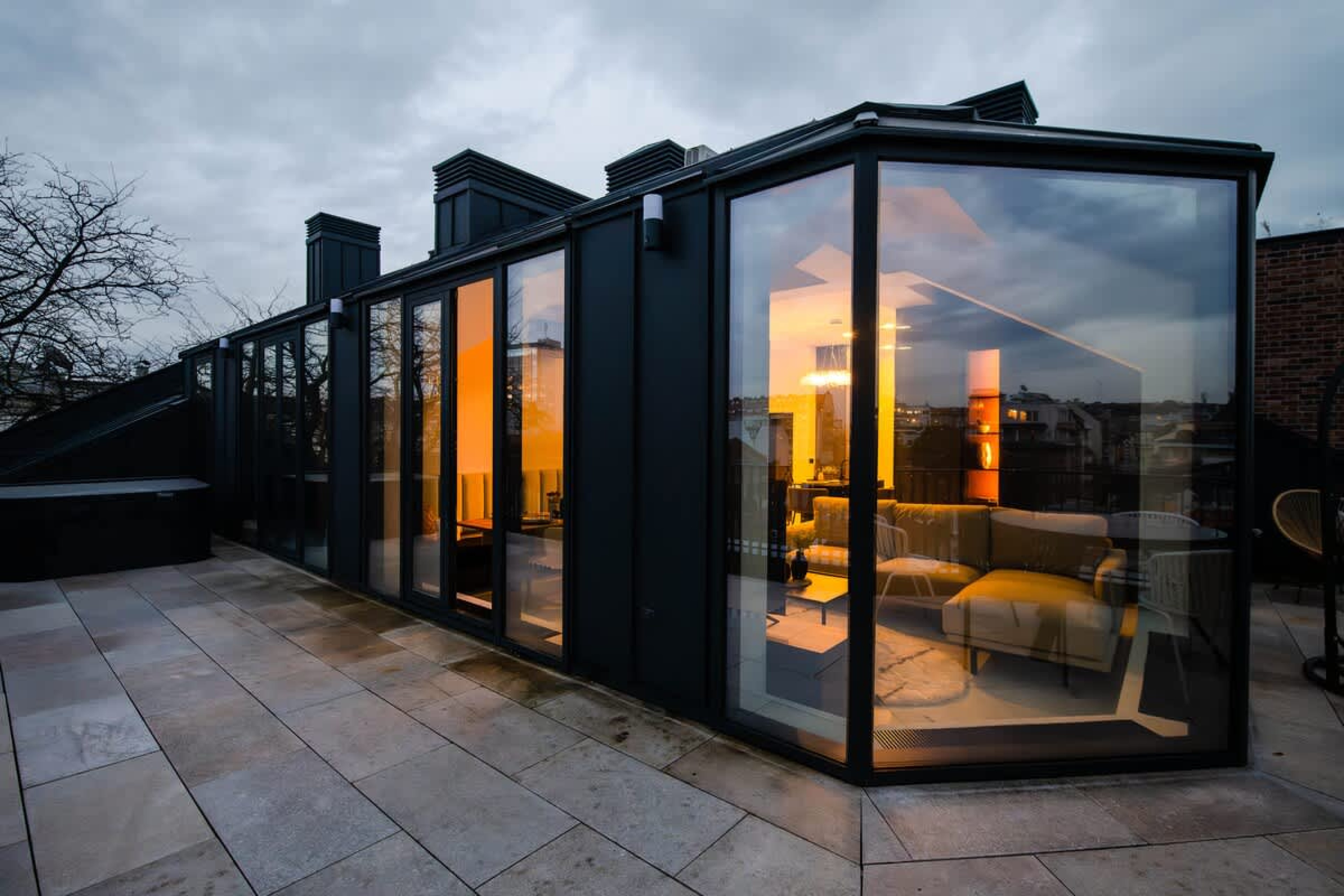 Scoutaround White Logo