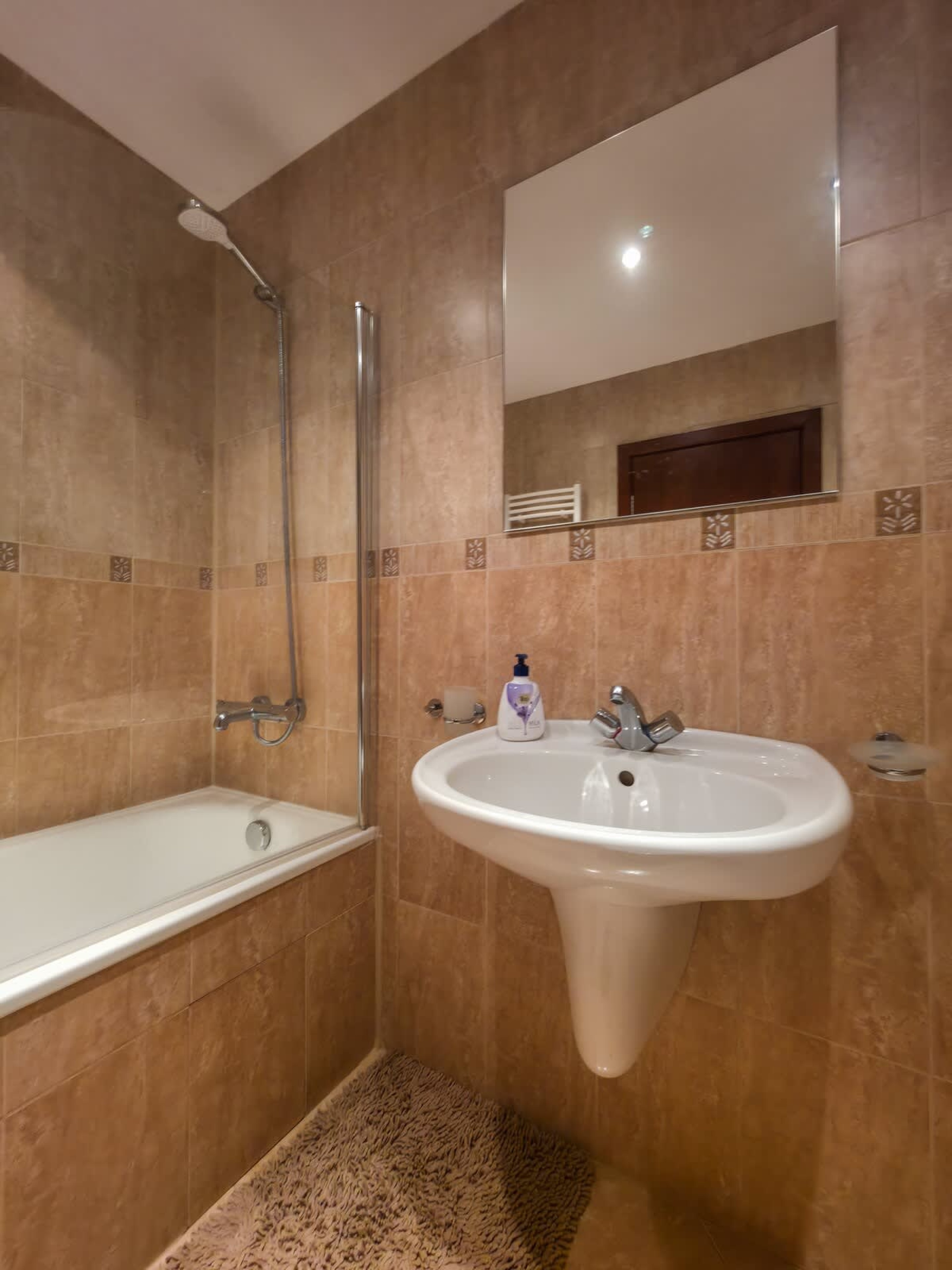 Scoutaround White Logo