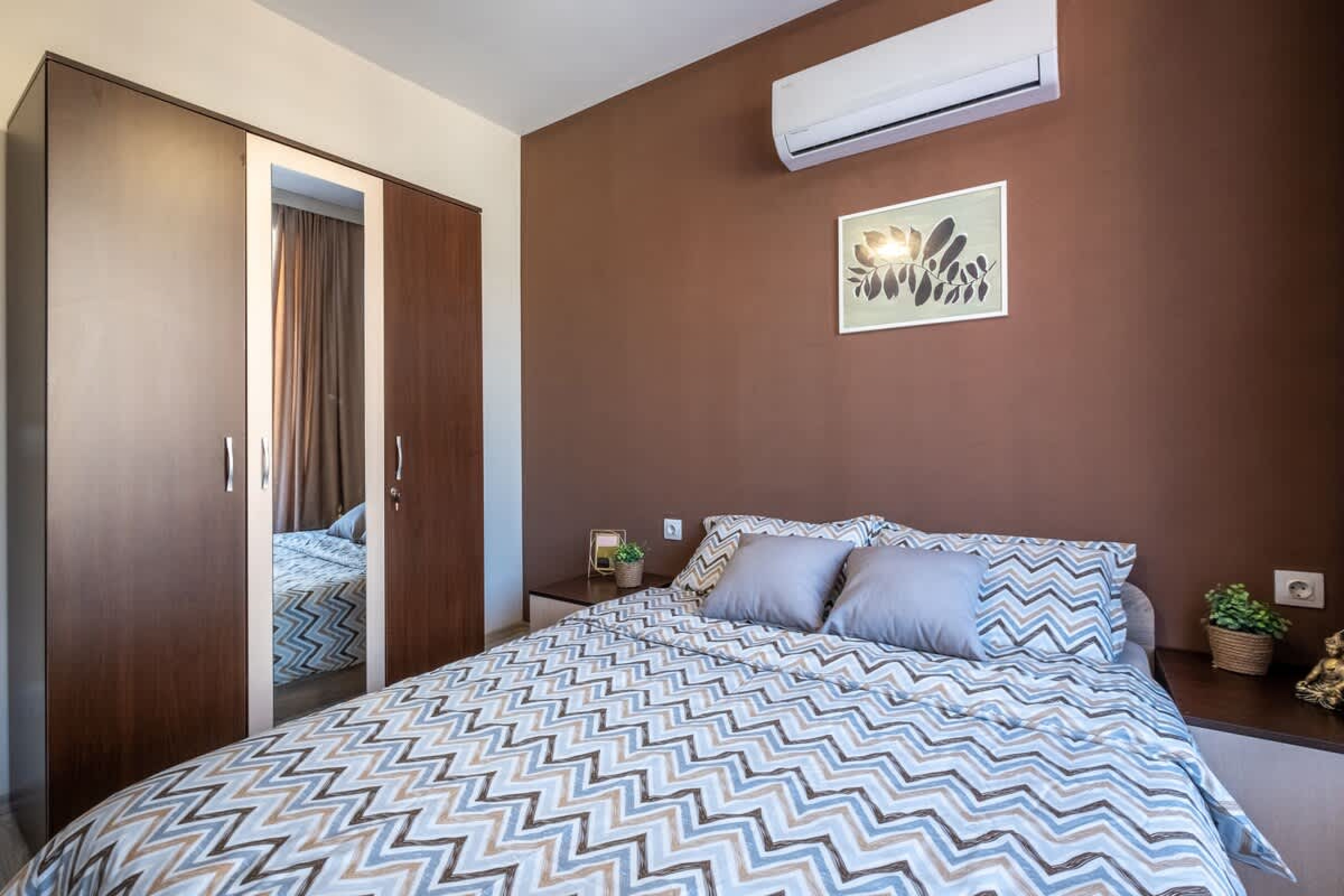 Scoutaround White Logo