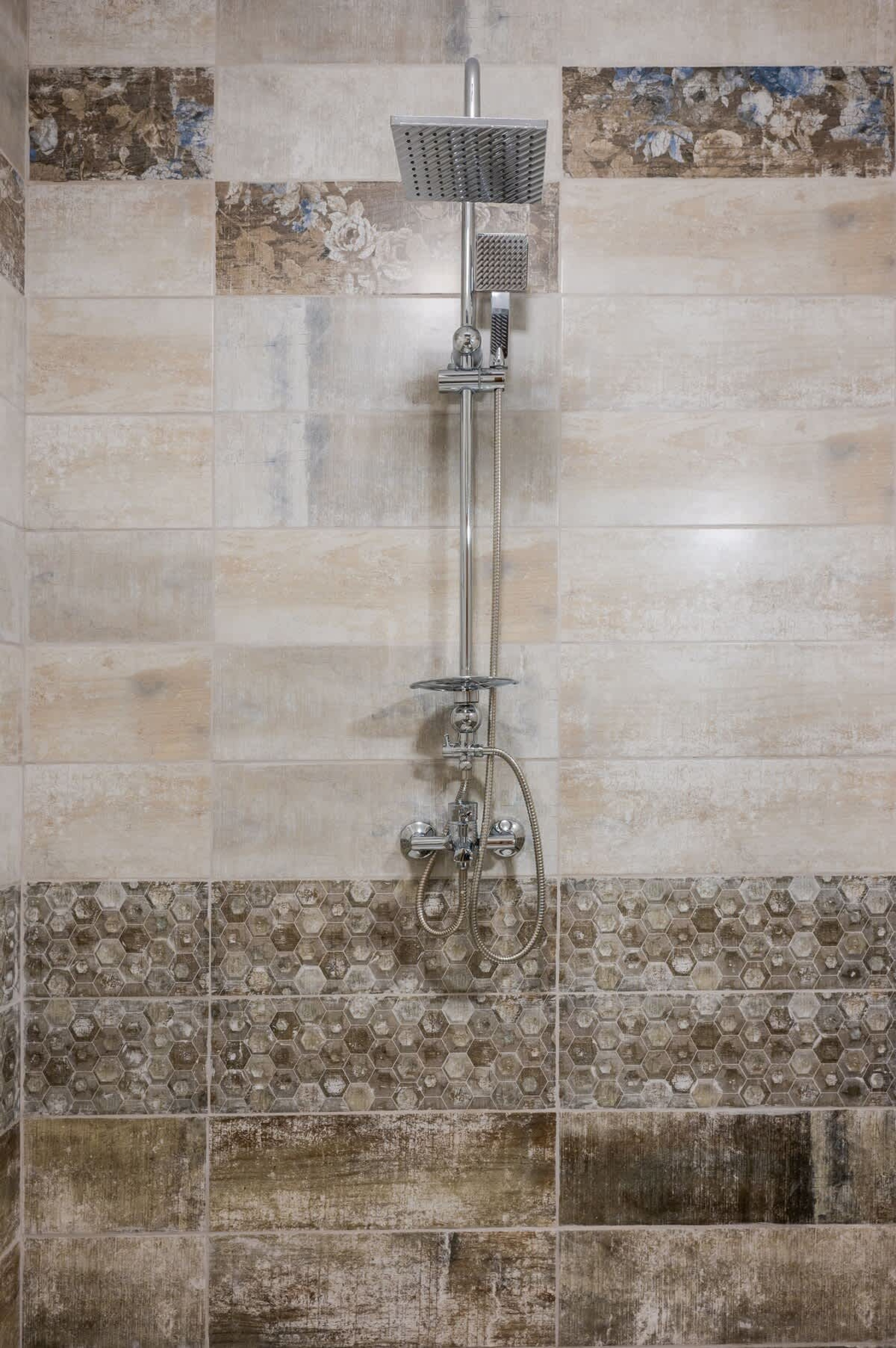 Scoutaround White Logo