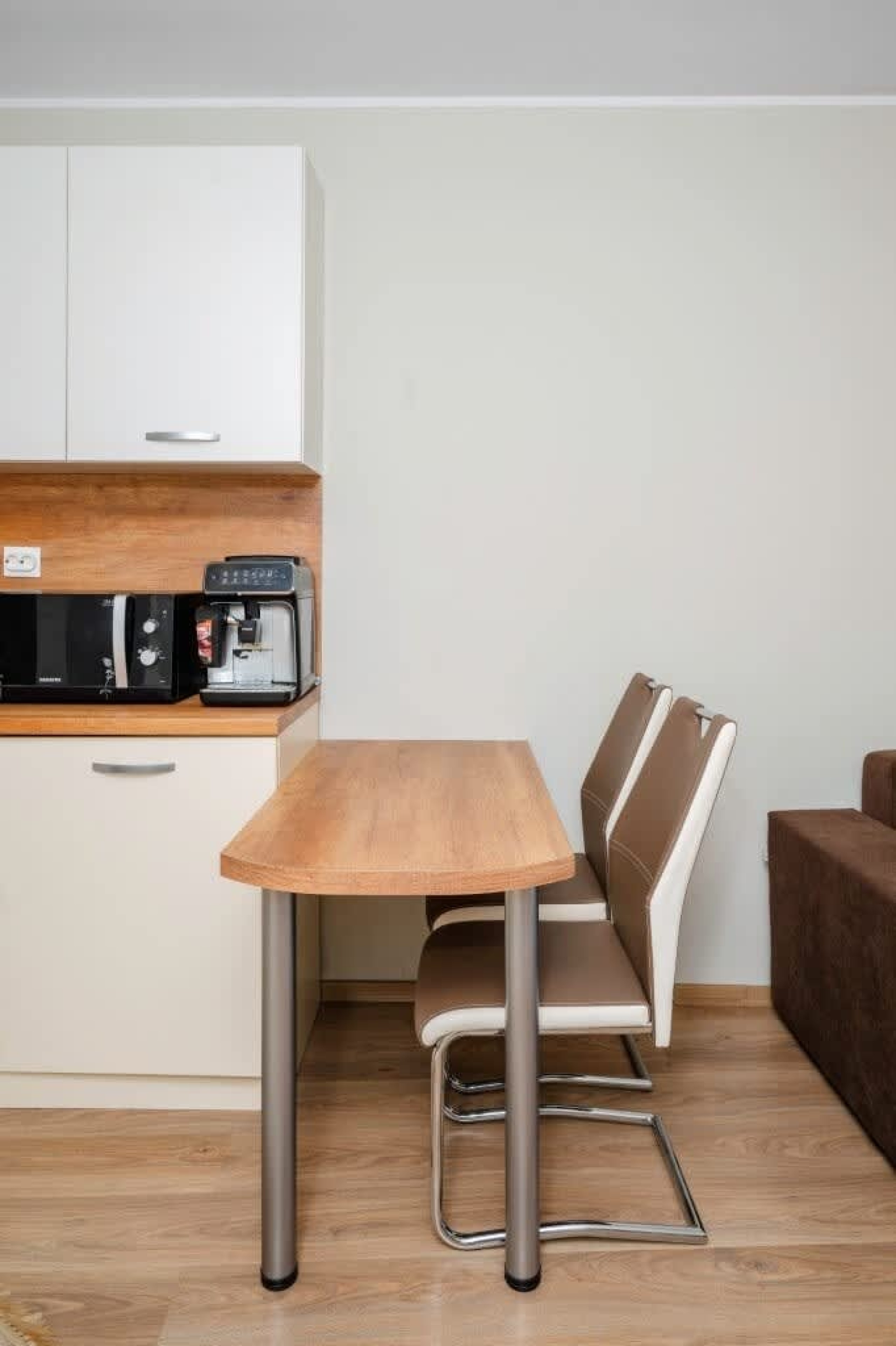 Scoutaround White Logo