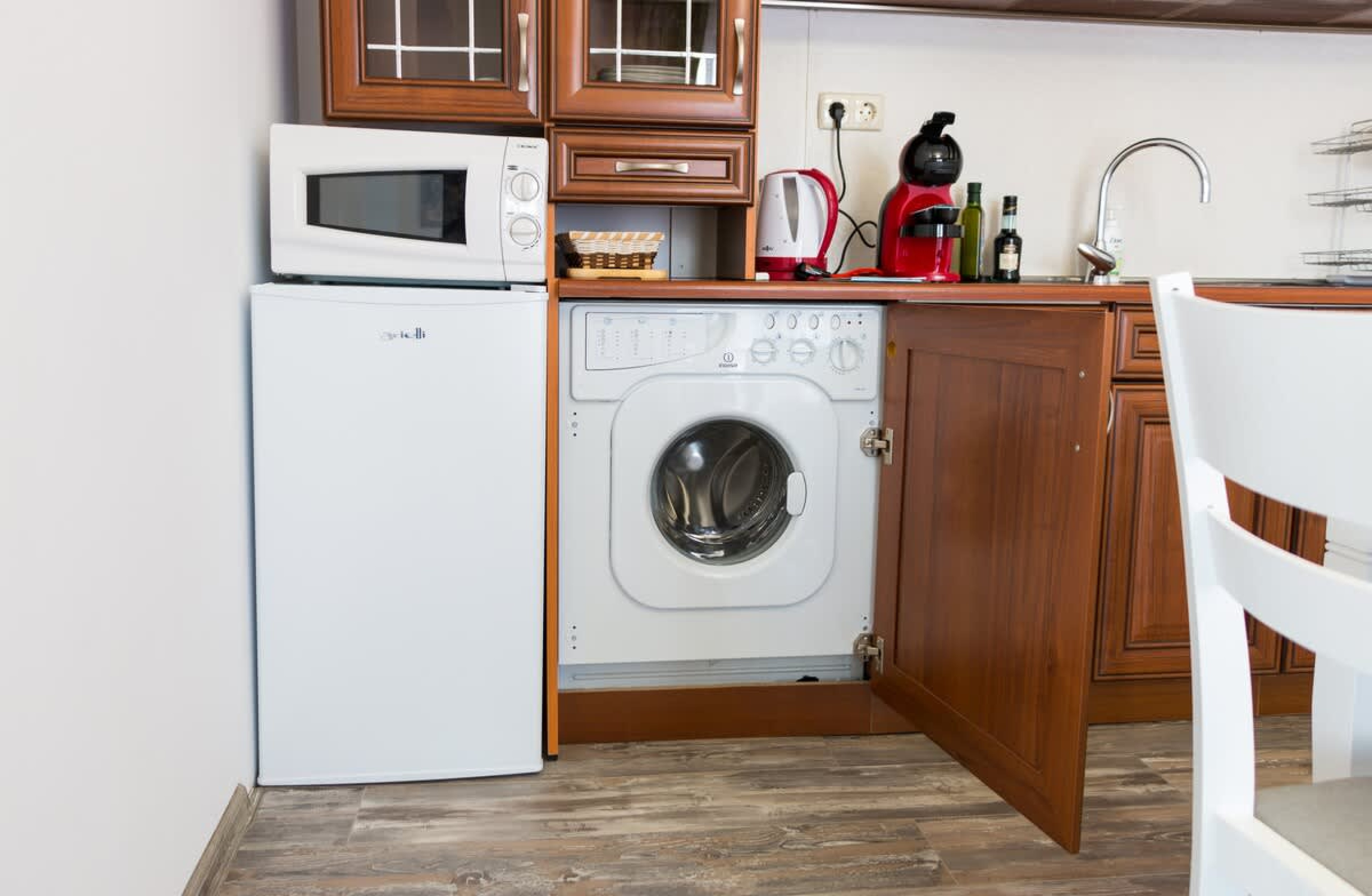 Scoutaround White Logo