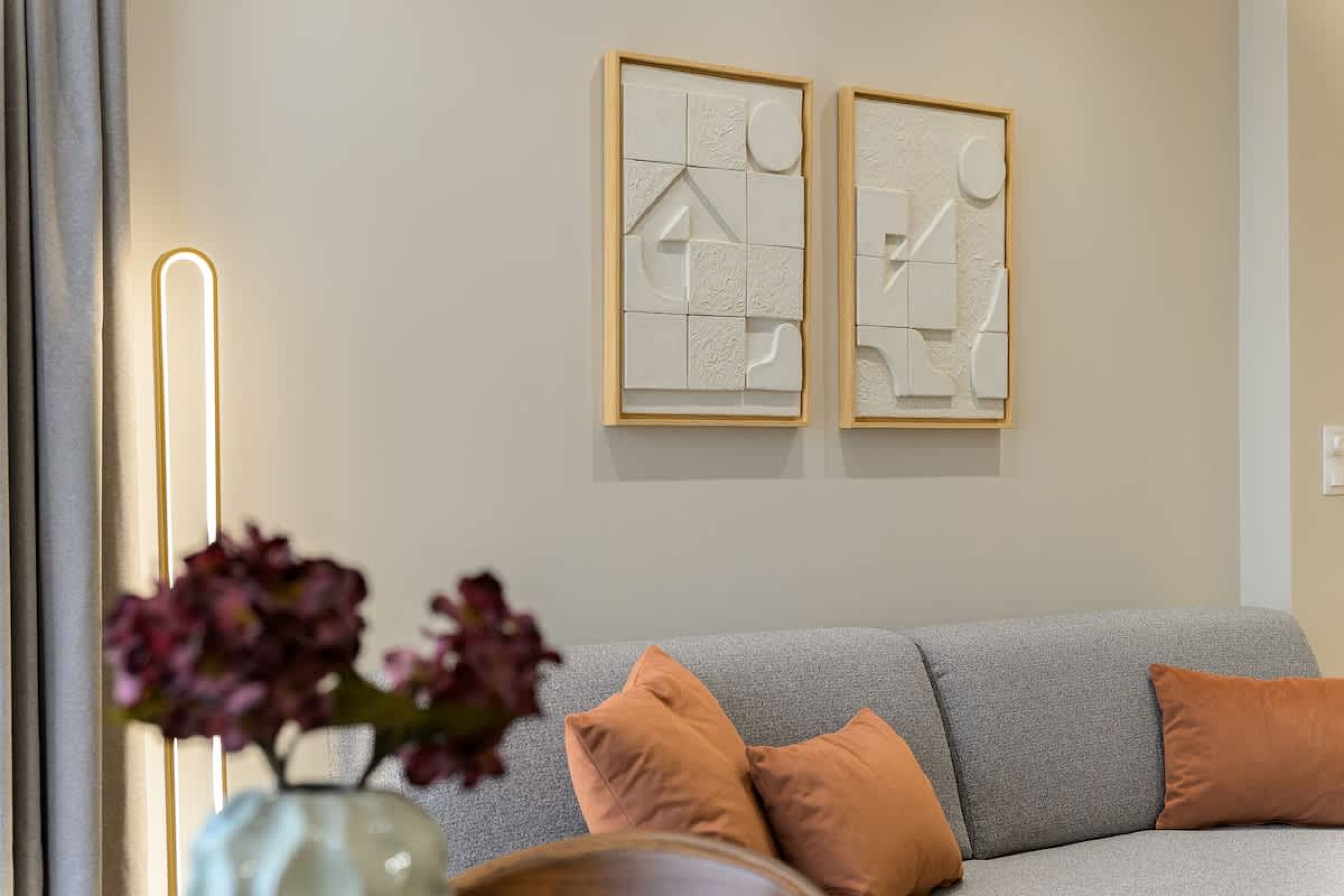 Scoutaround White Logo