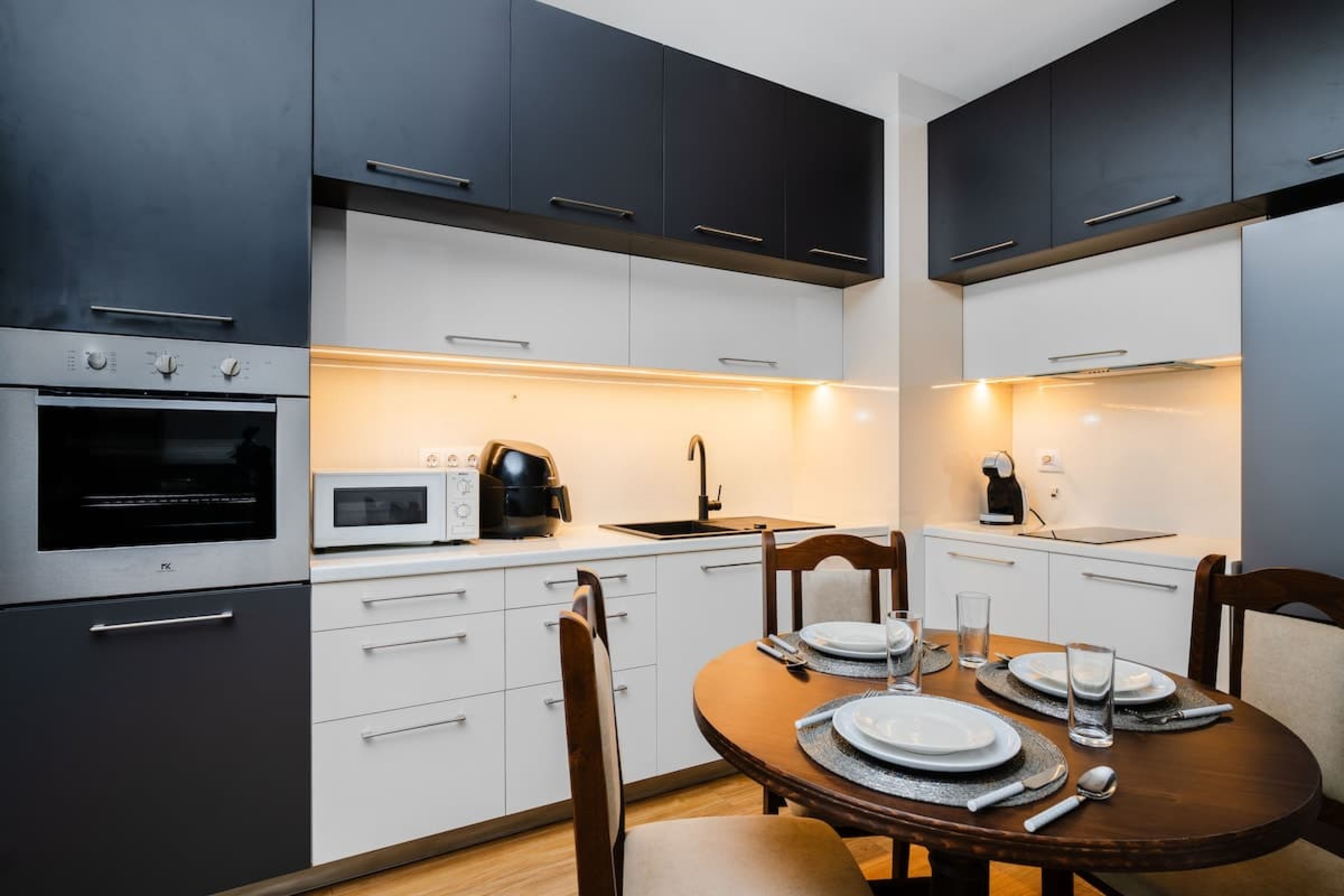 Scoutaround White Logo