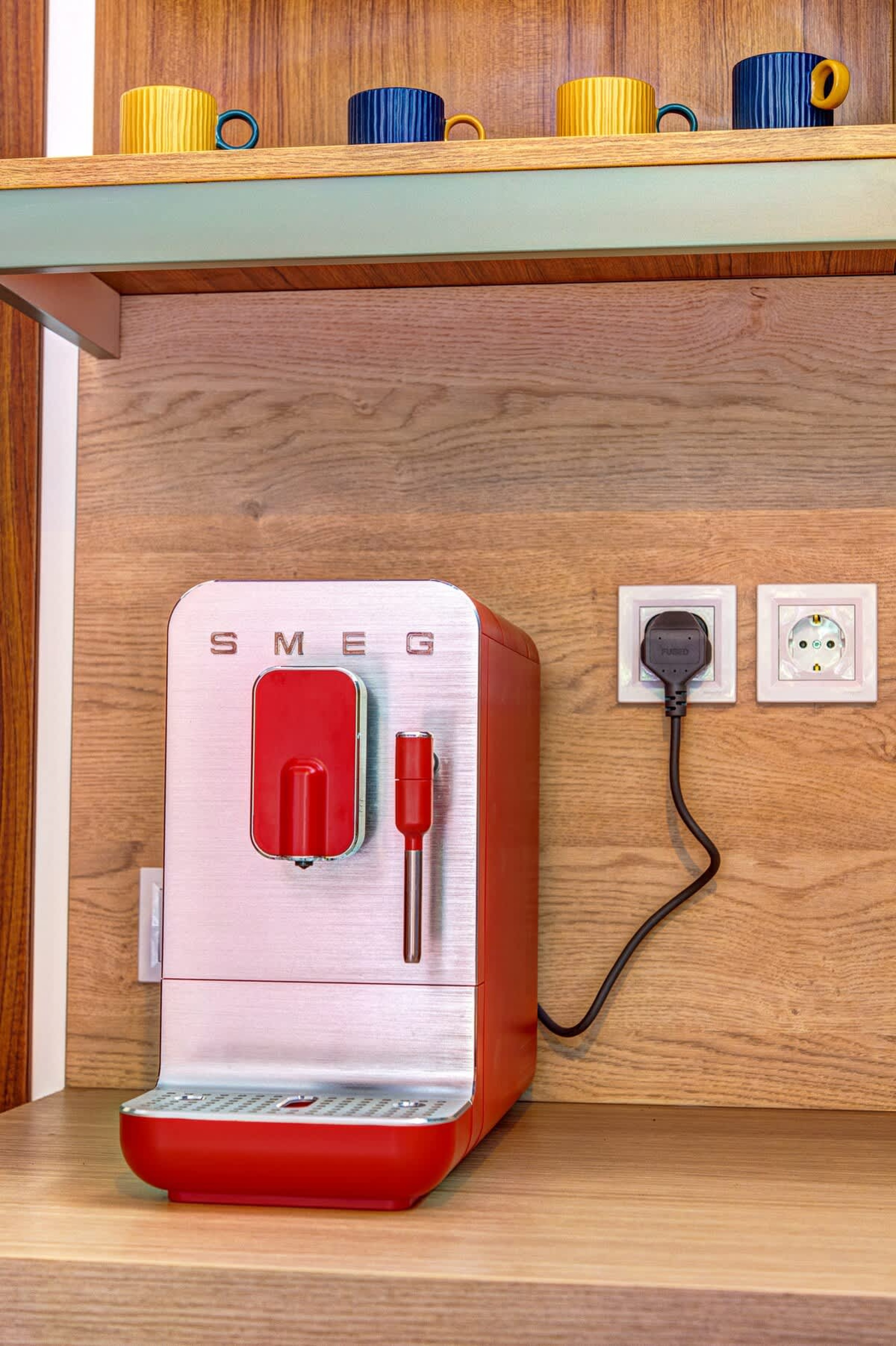 Scoutaround White Logo