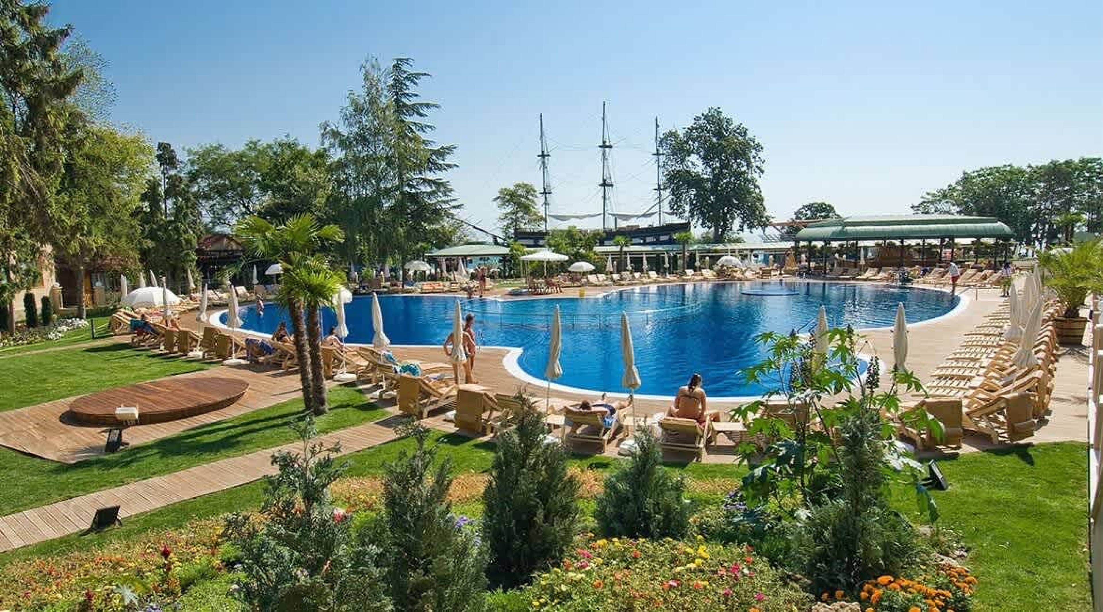 Scoutaround White Logo