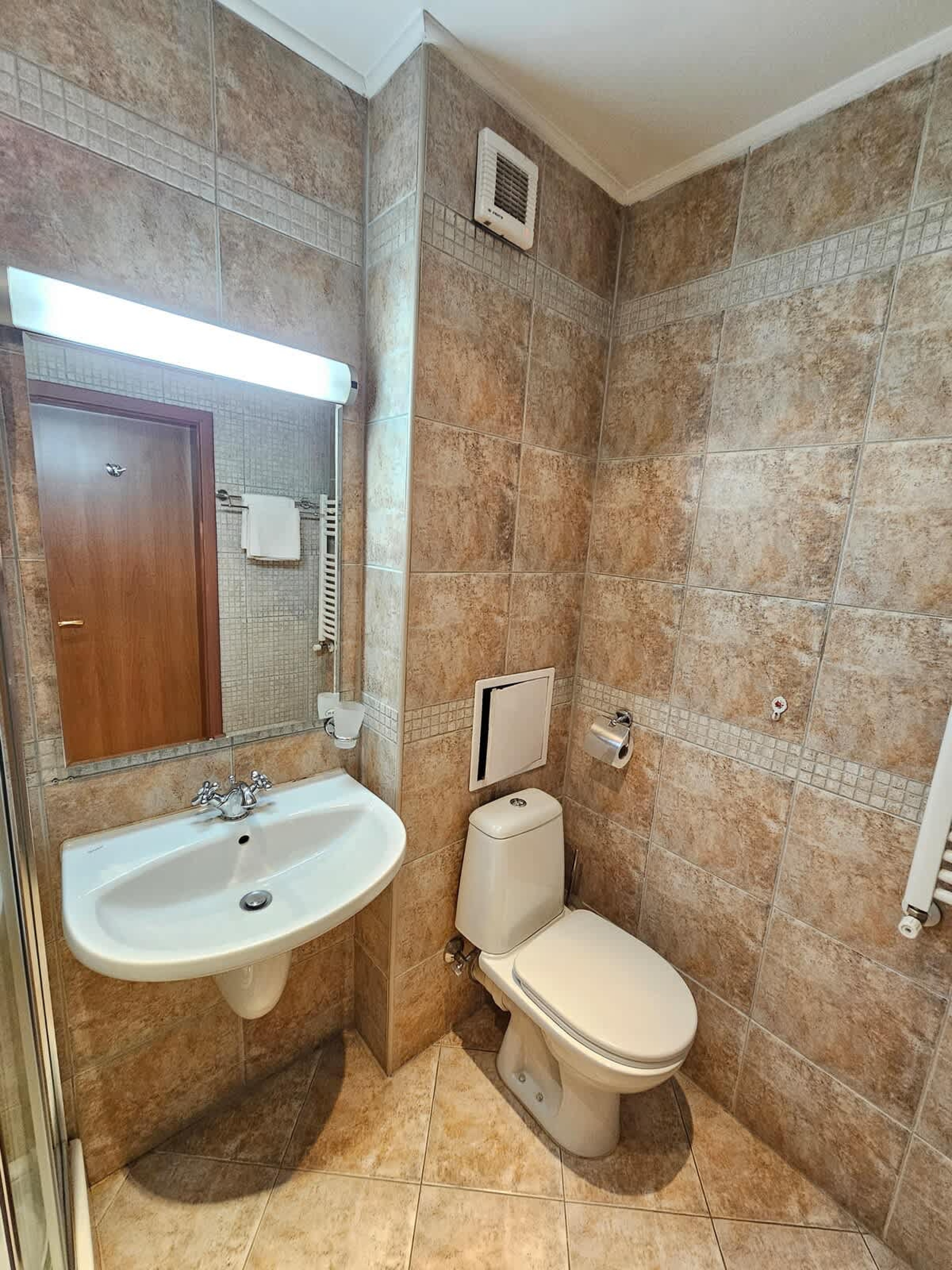 Scoutaround White Logo