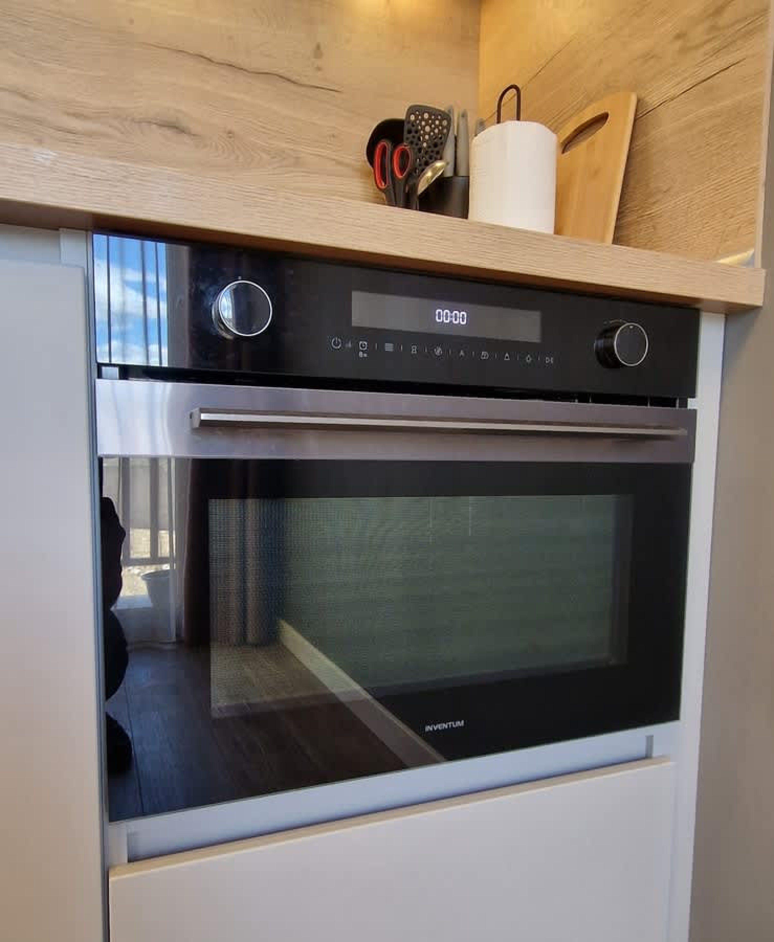 Scoutaround White Logo