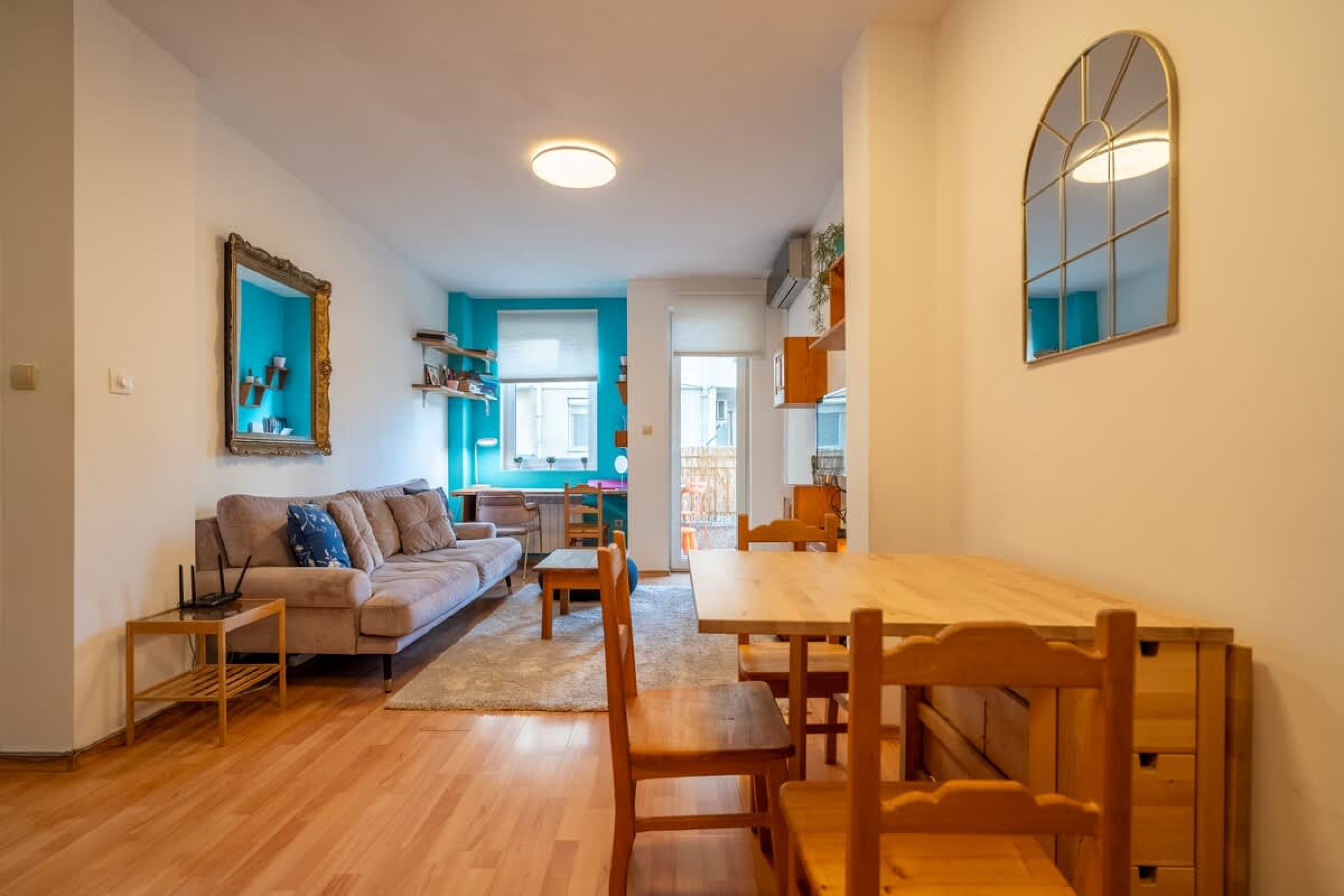 Scoutaround White Logo