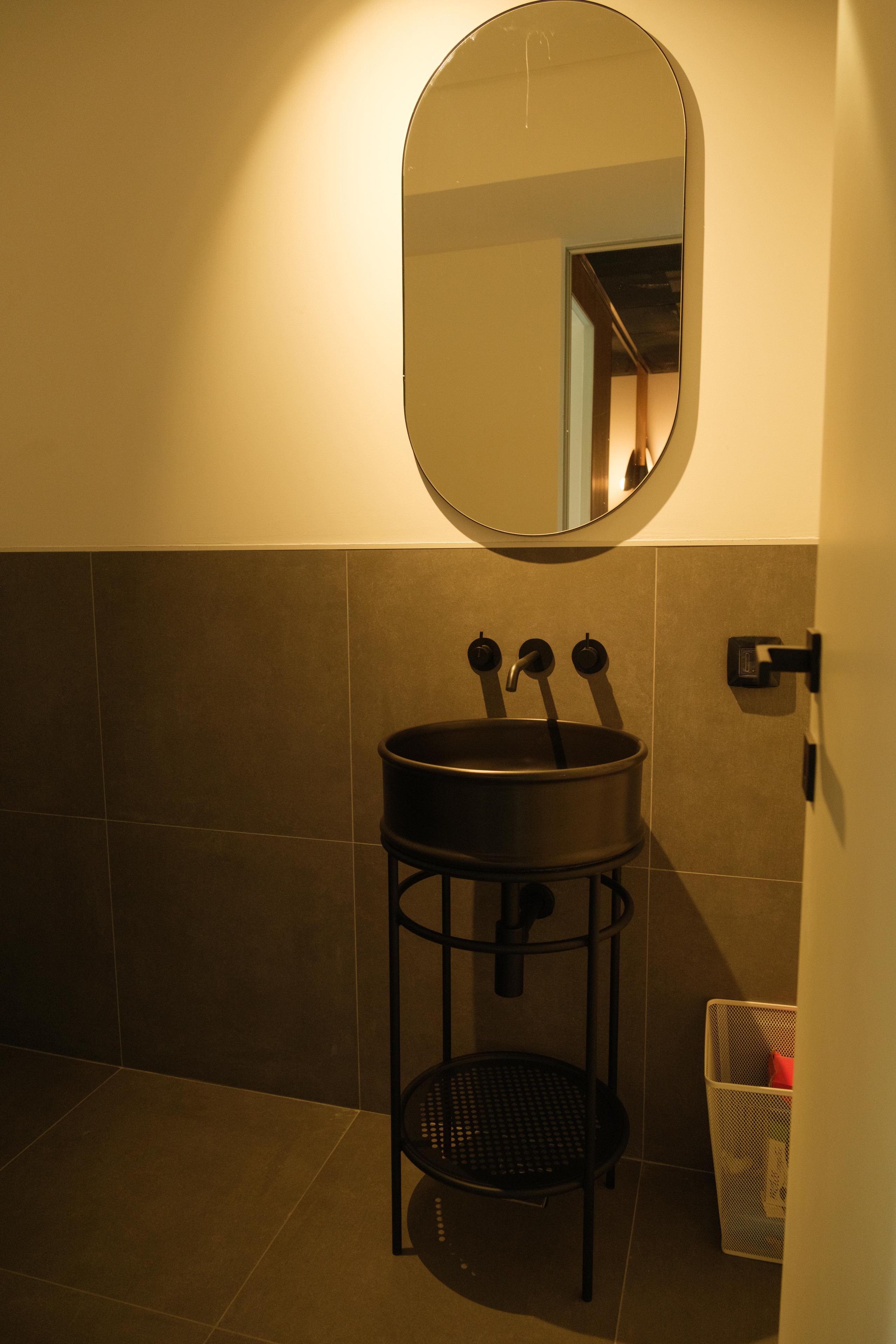 Scoutaround White Logo