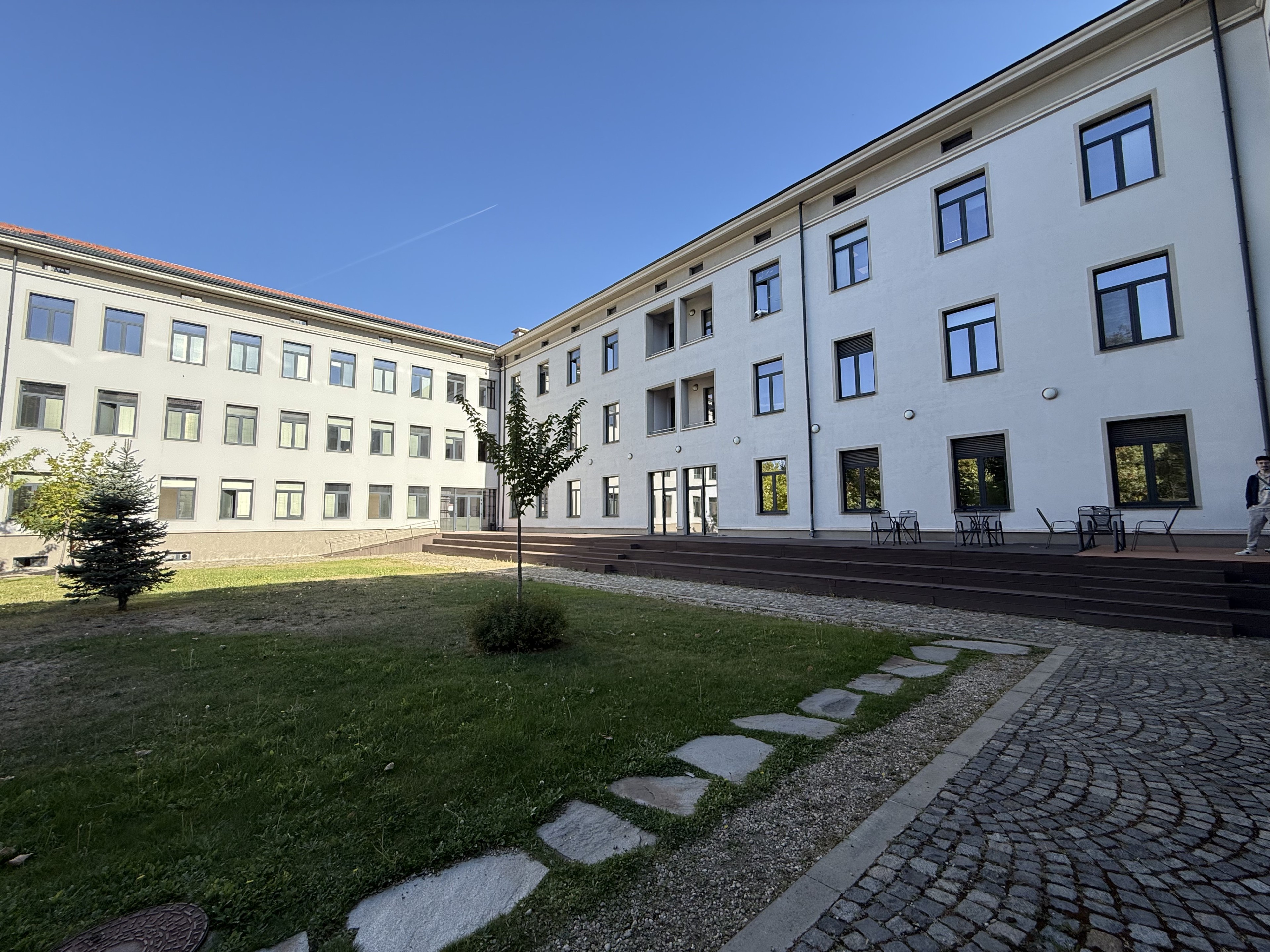 Scoutaround White Logo