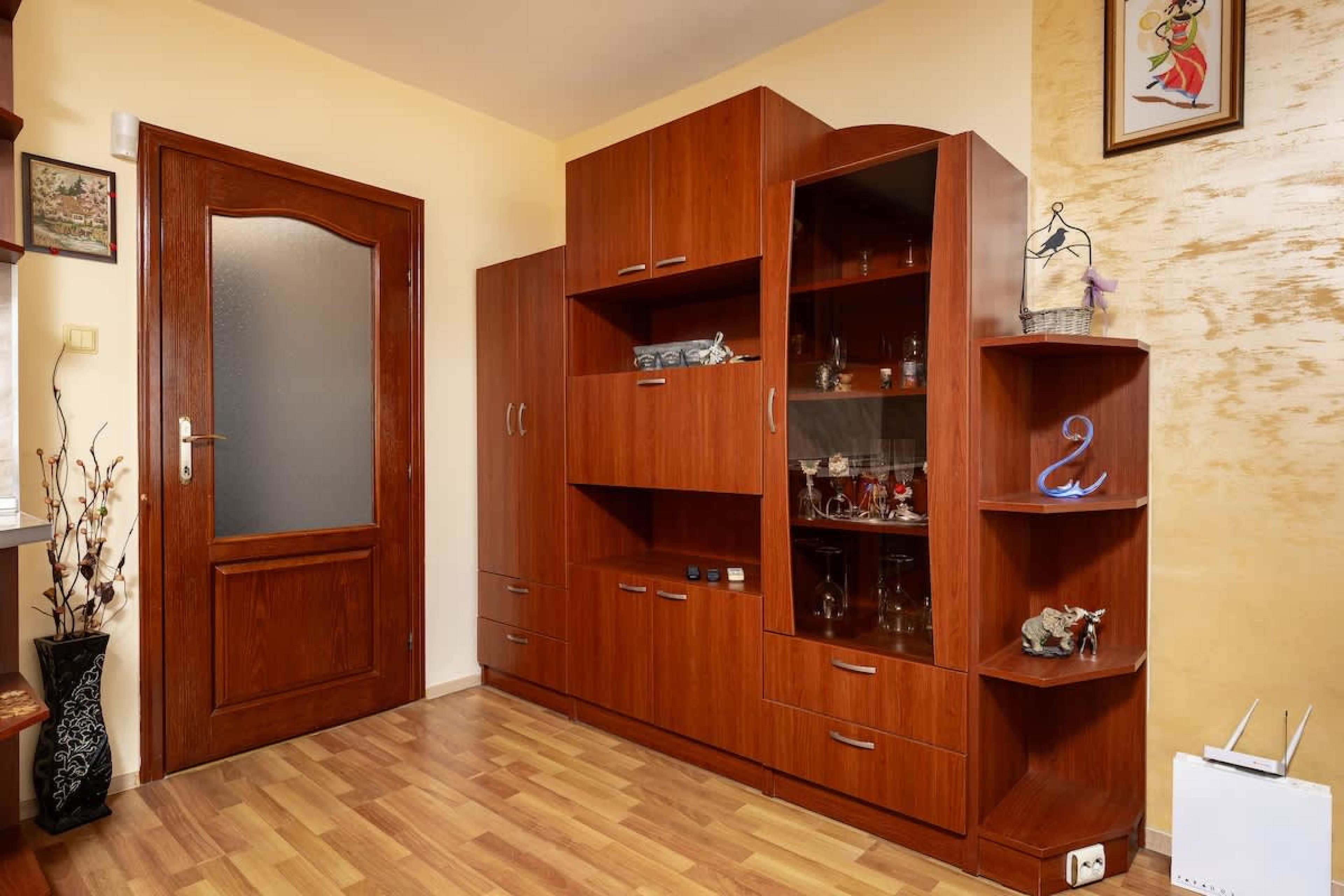 Scoutaround White Logo