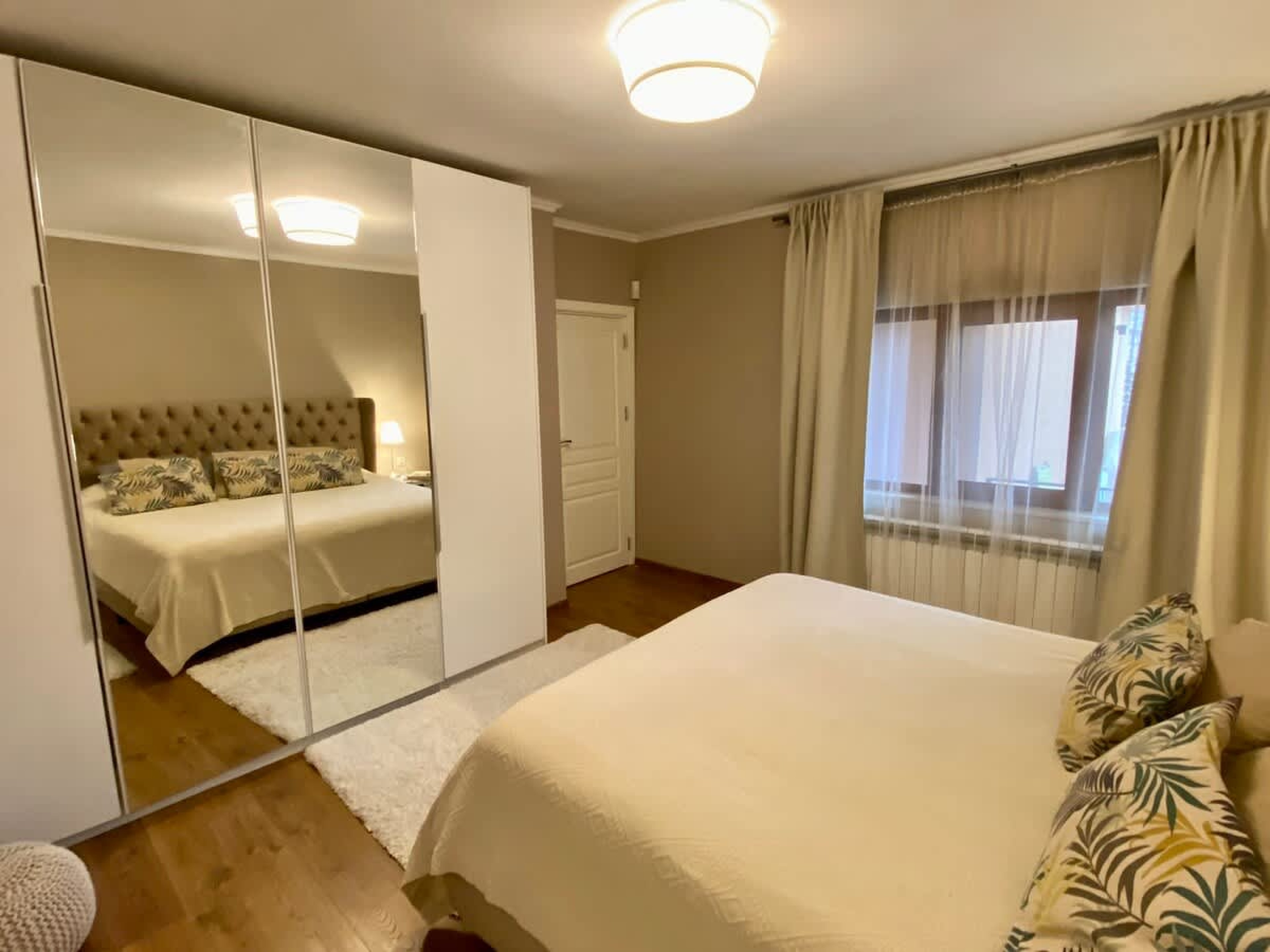 Scoutaround White Logo