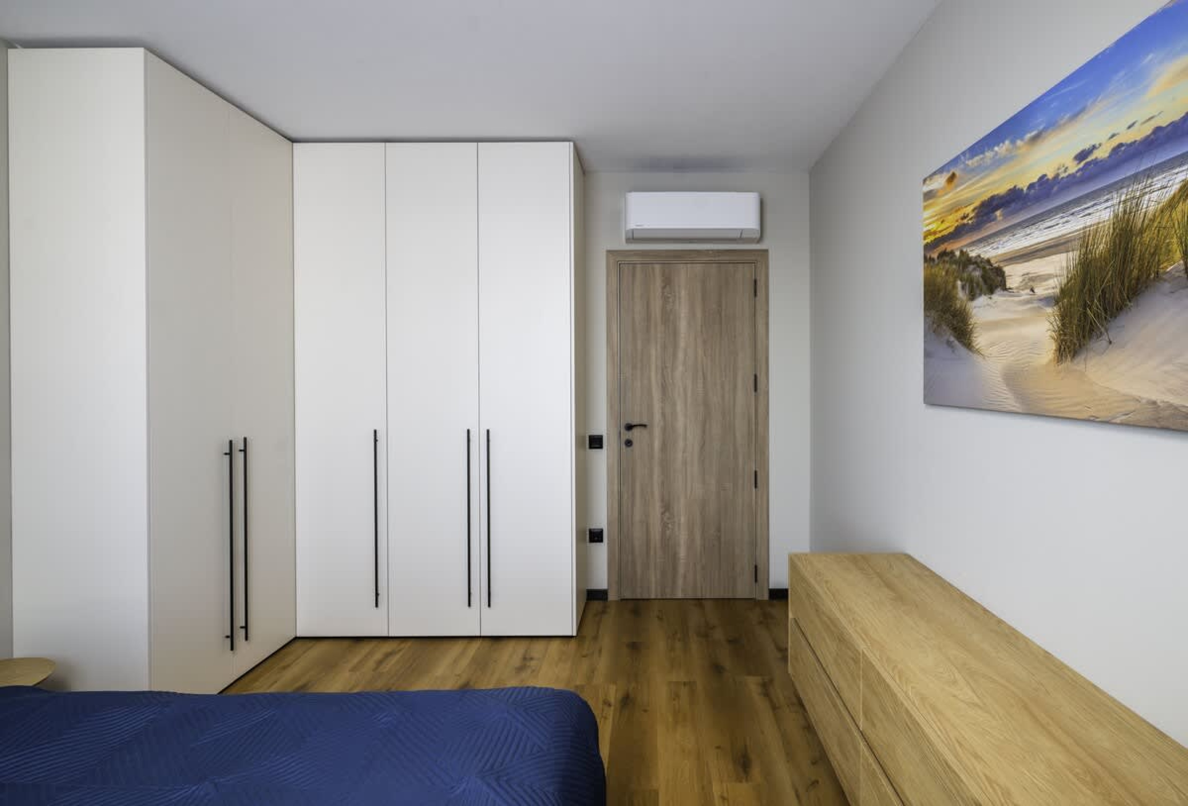 Scoutaround White Logo