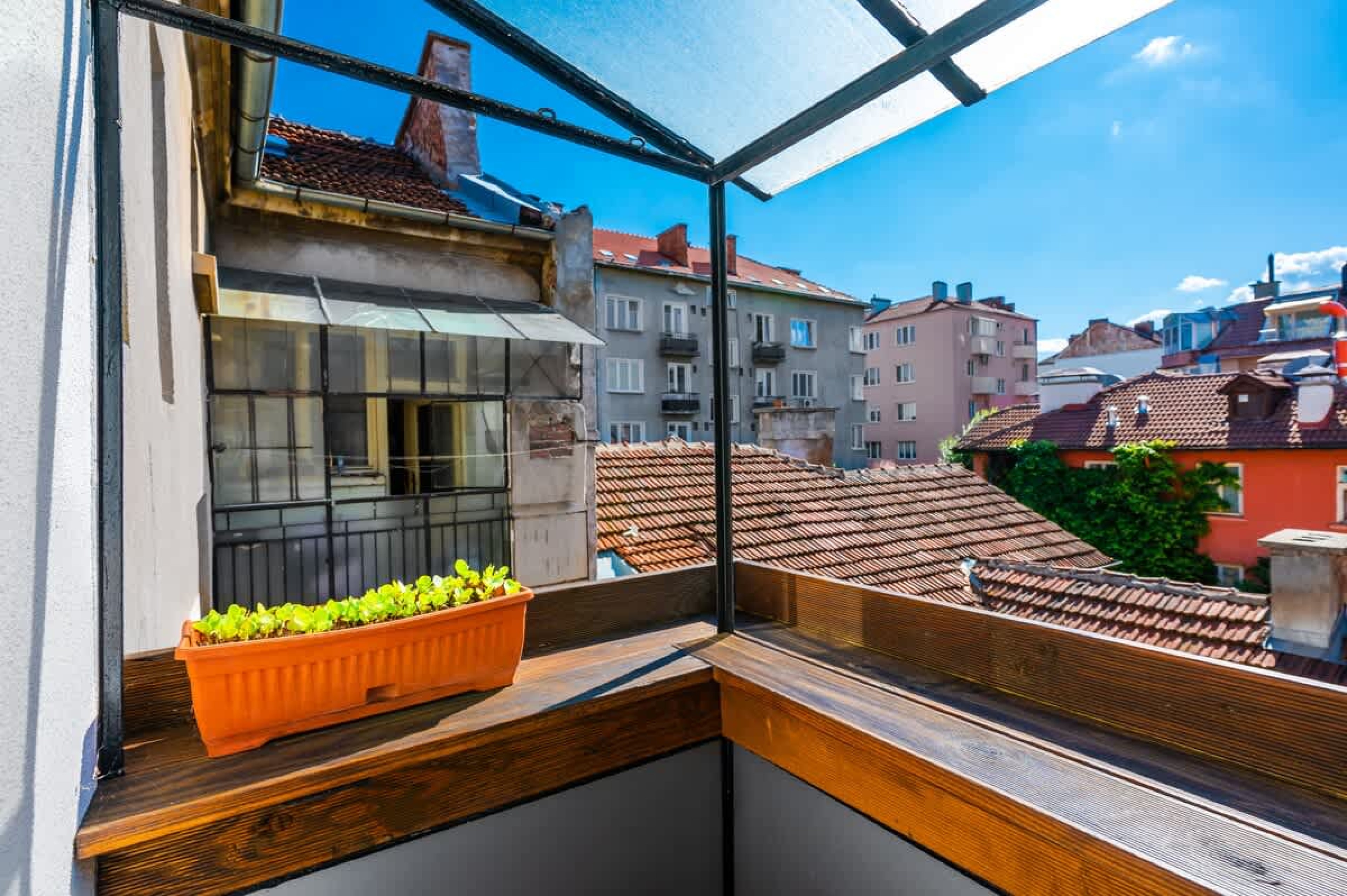 Scoutaround White Logo