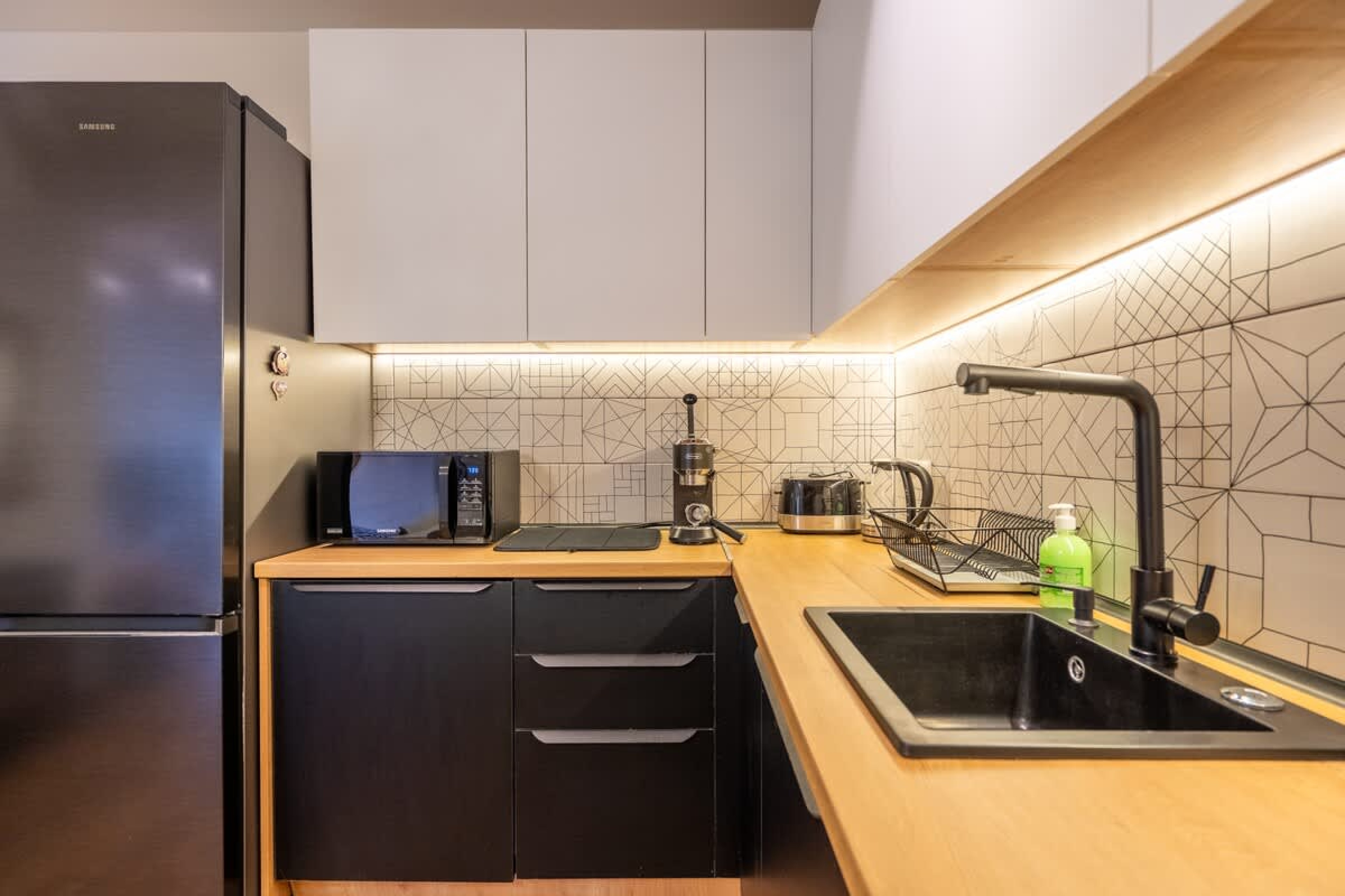 Scoutaround White Logo