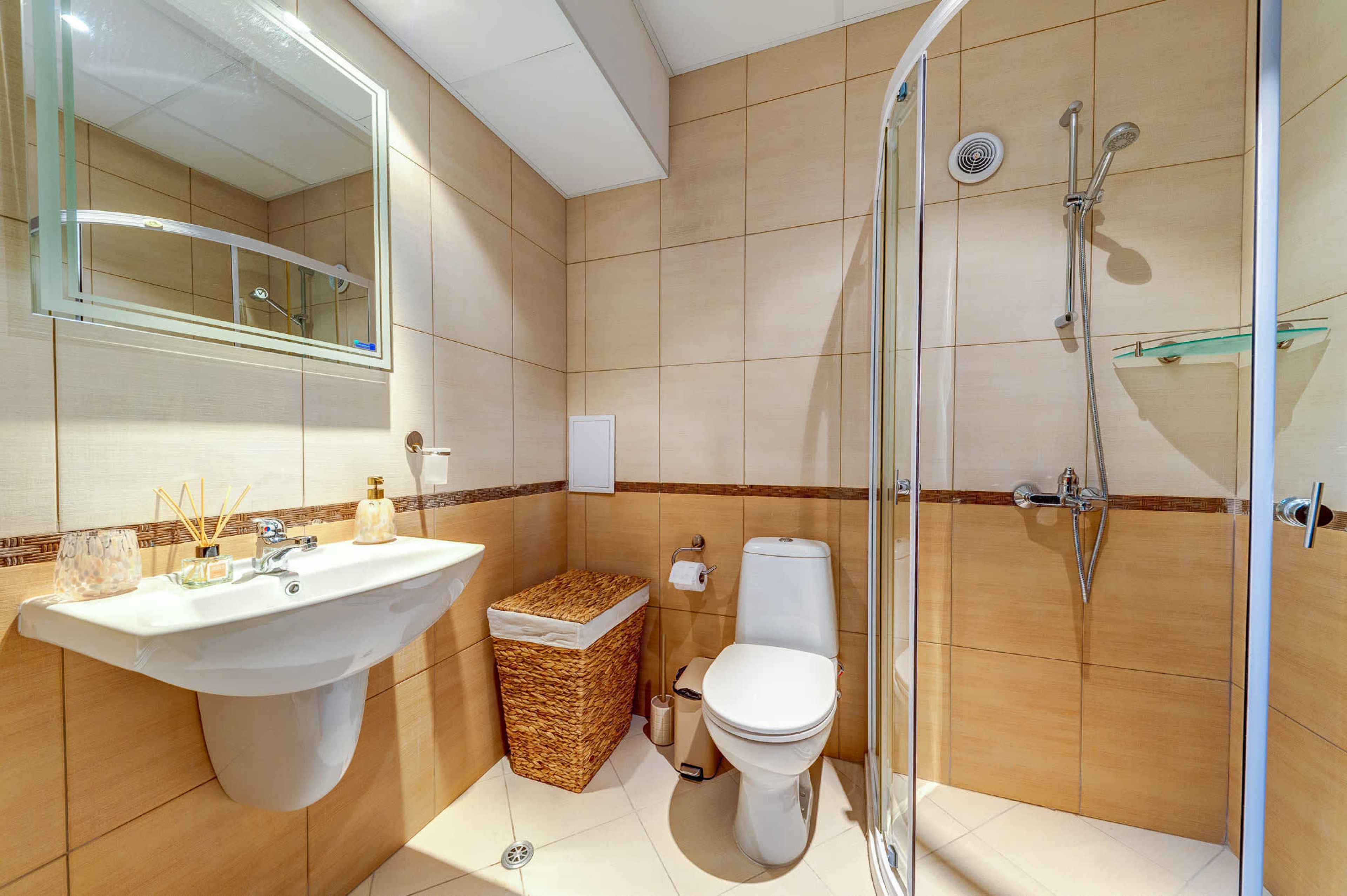 Scoutaround White Logo