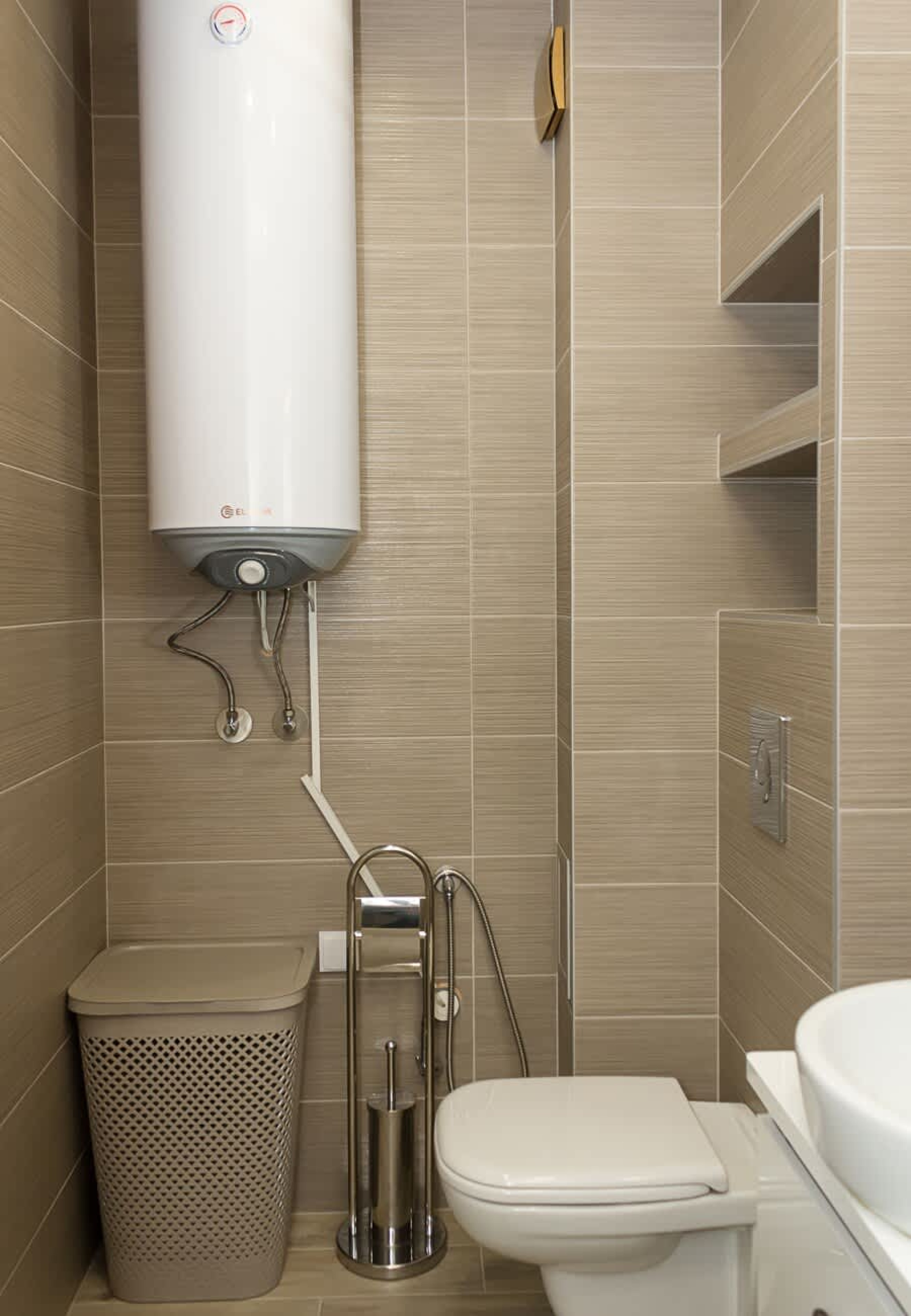 Scoutaround White Logo