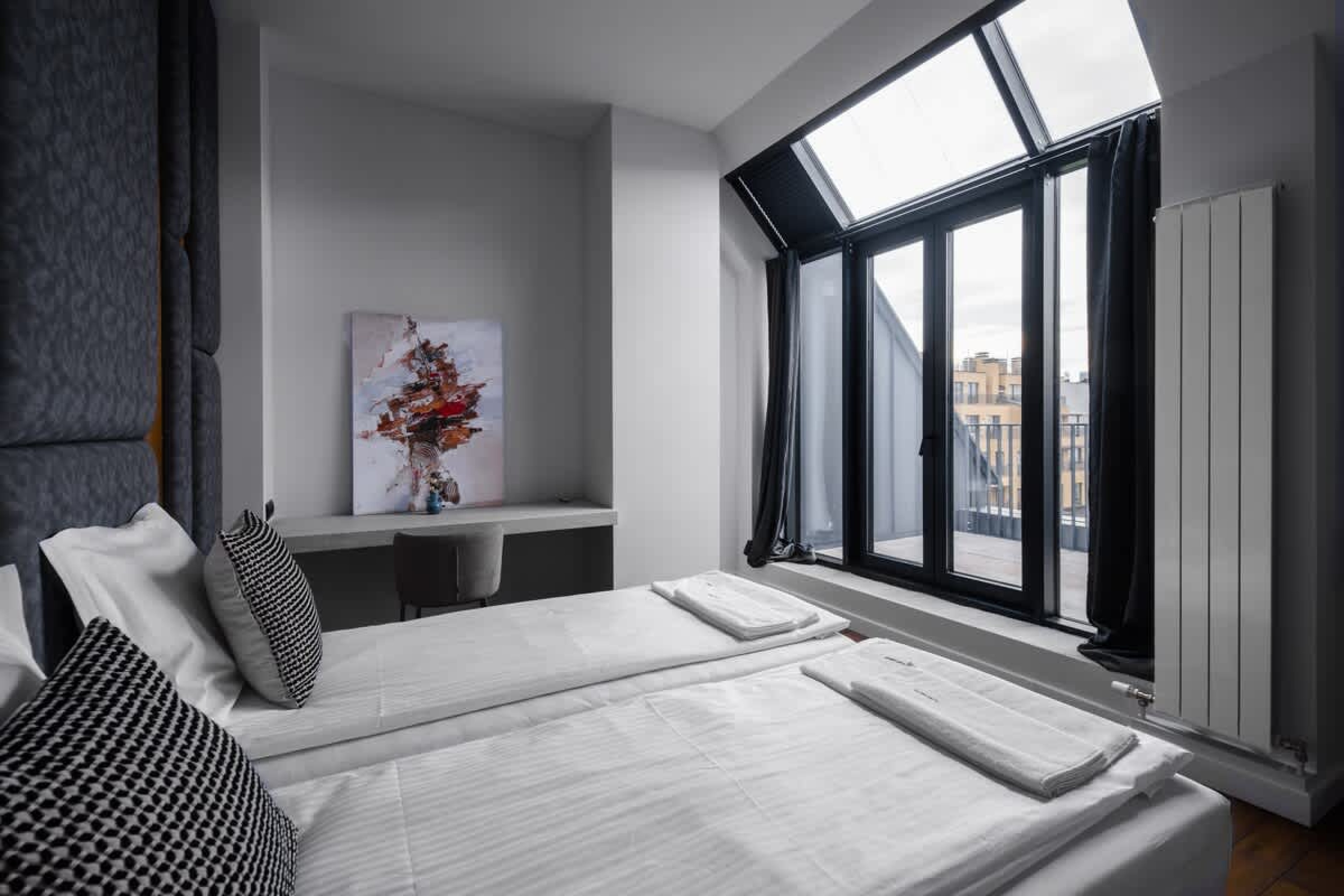 Scoutaround White Logo