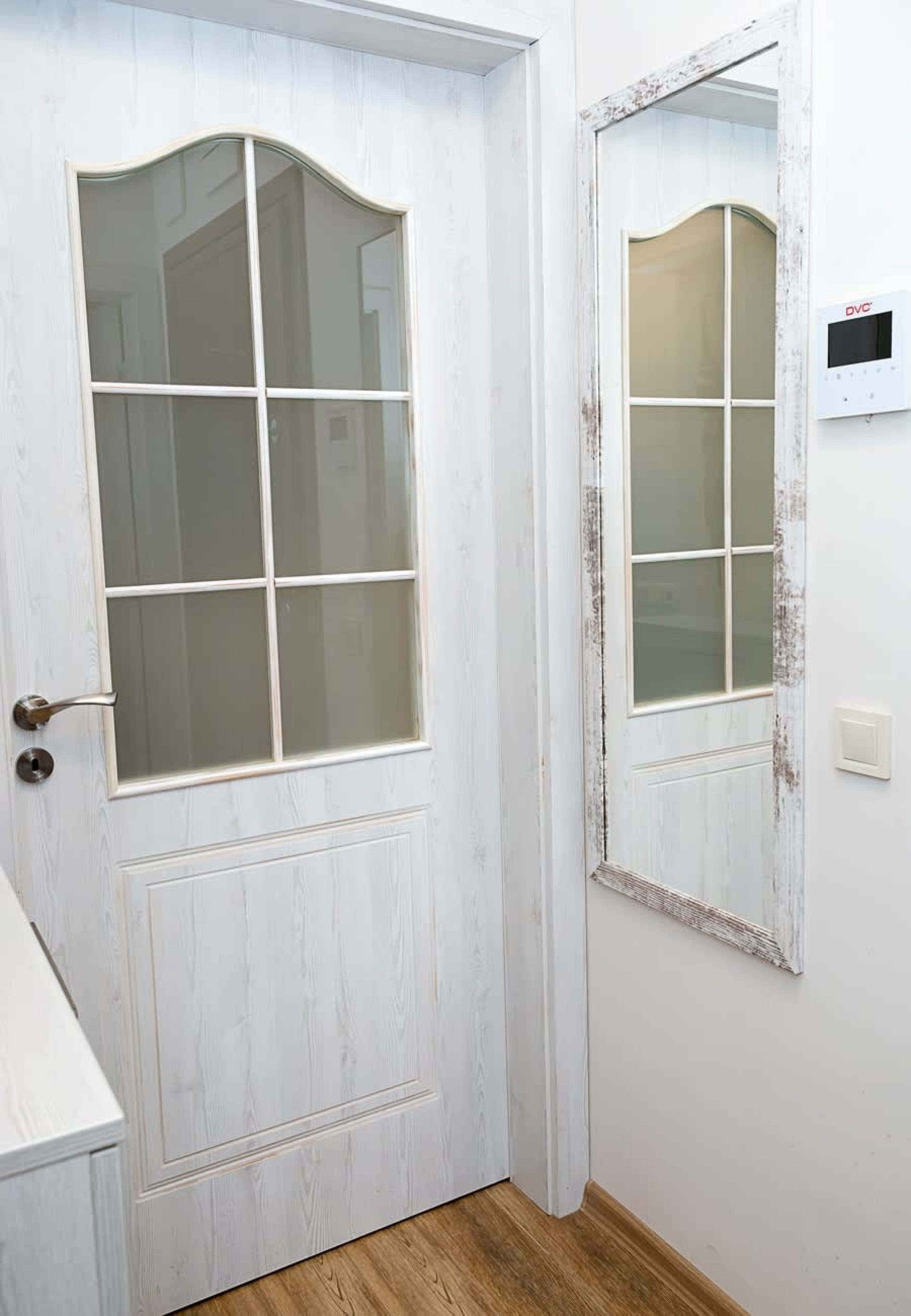 Scoutaround White Logo