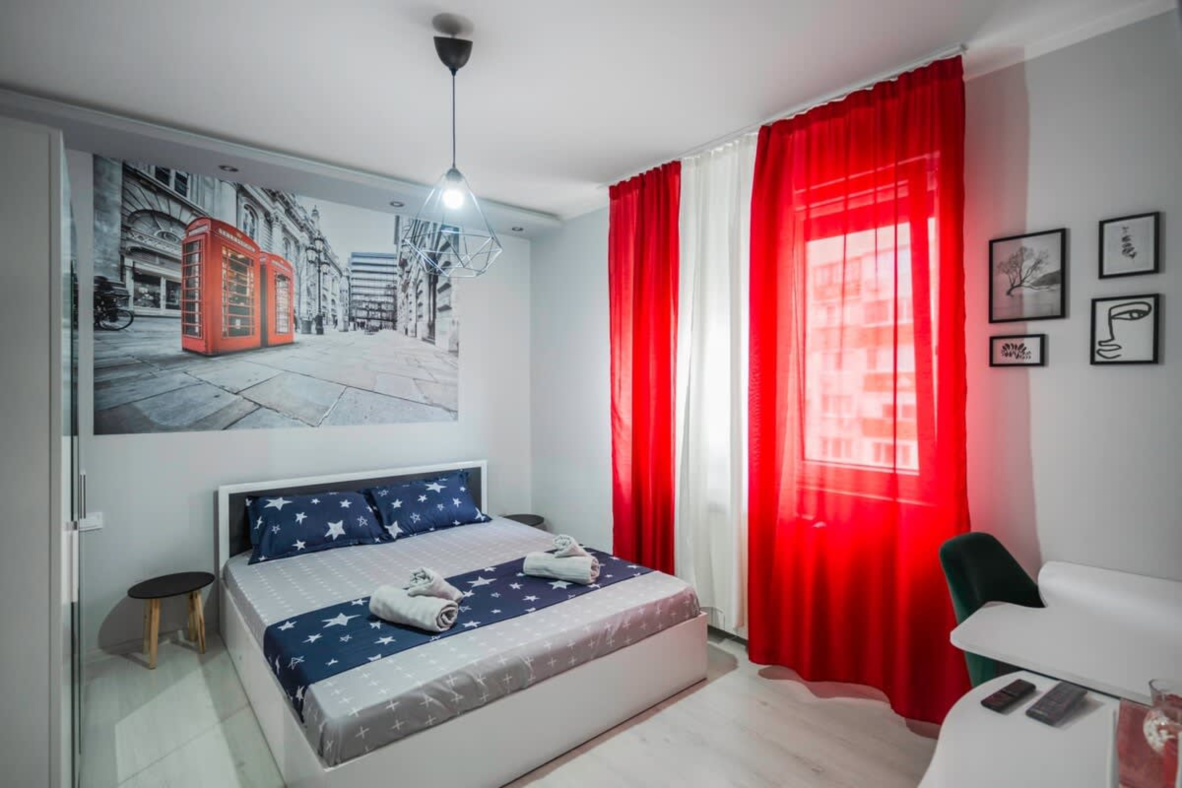 Scoutaround White Logo