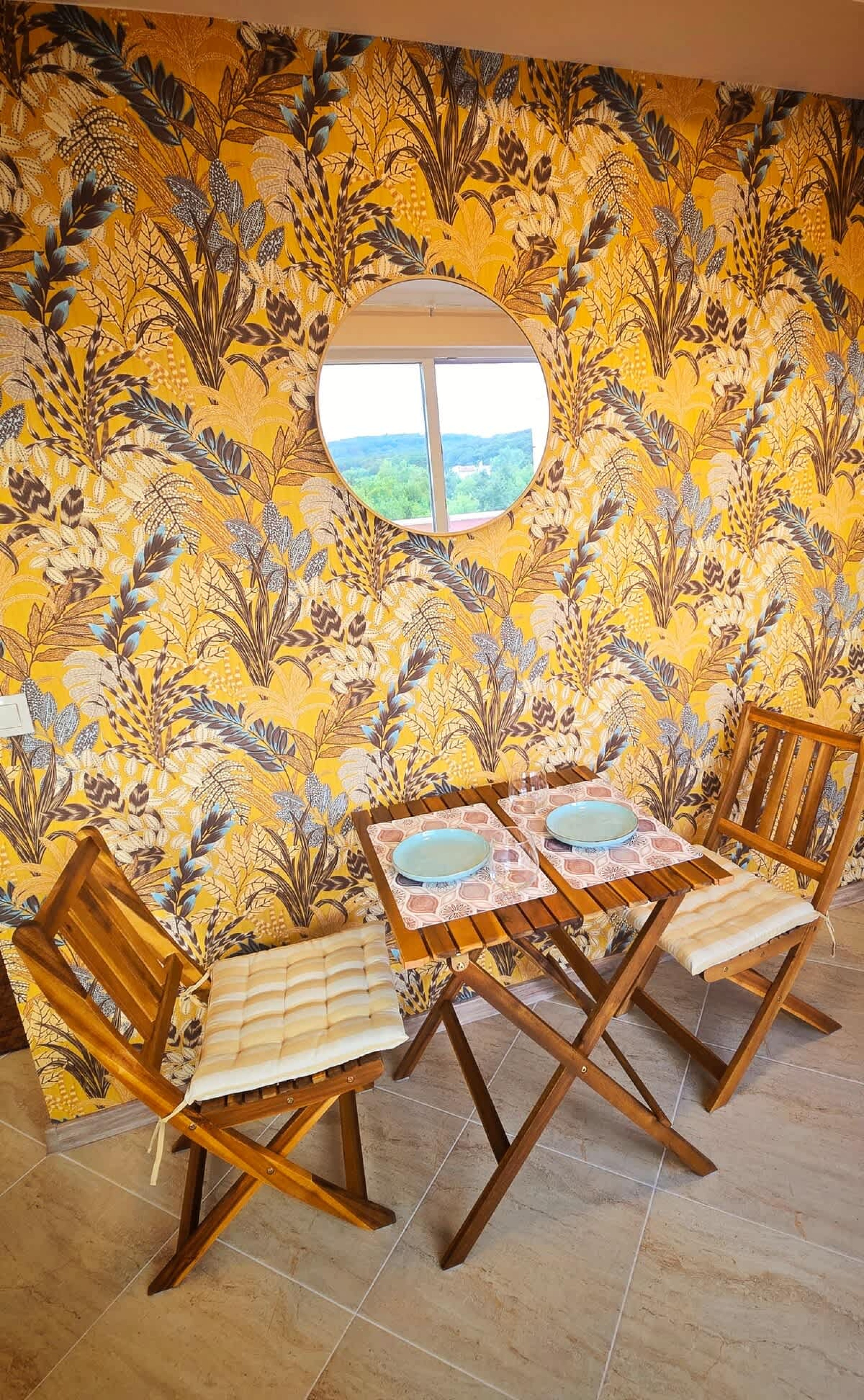 Scoutaround White Logo