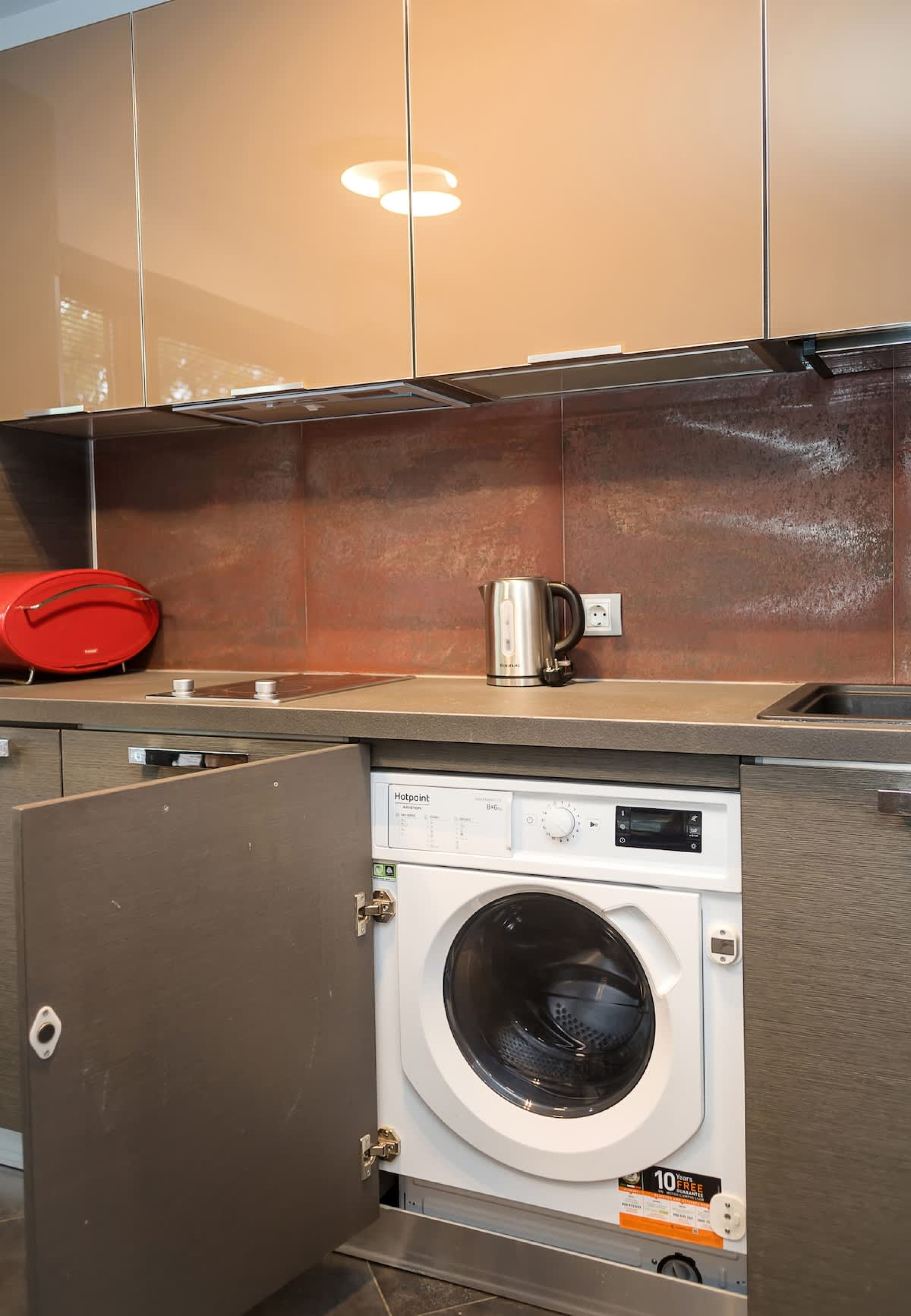 Scoutaround White Logo