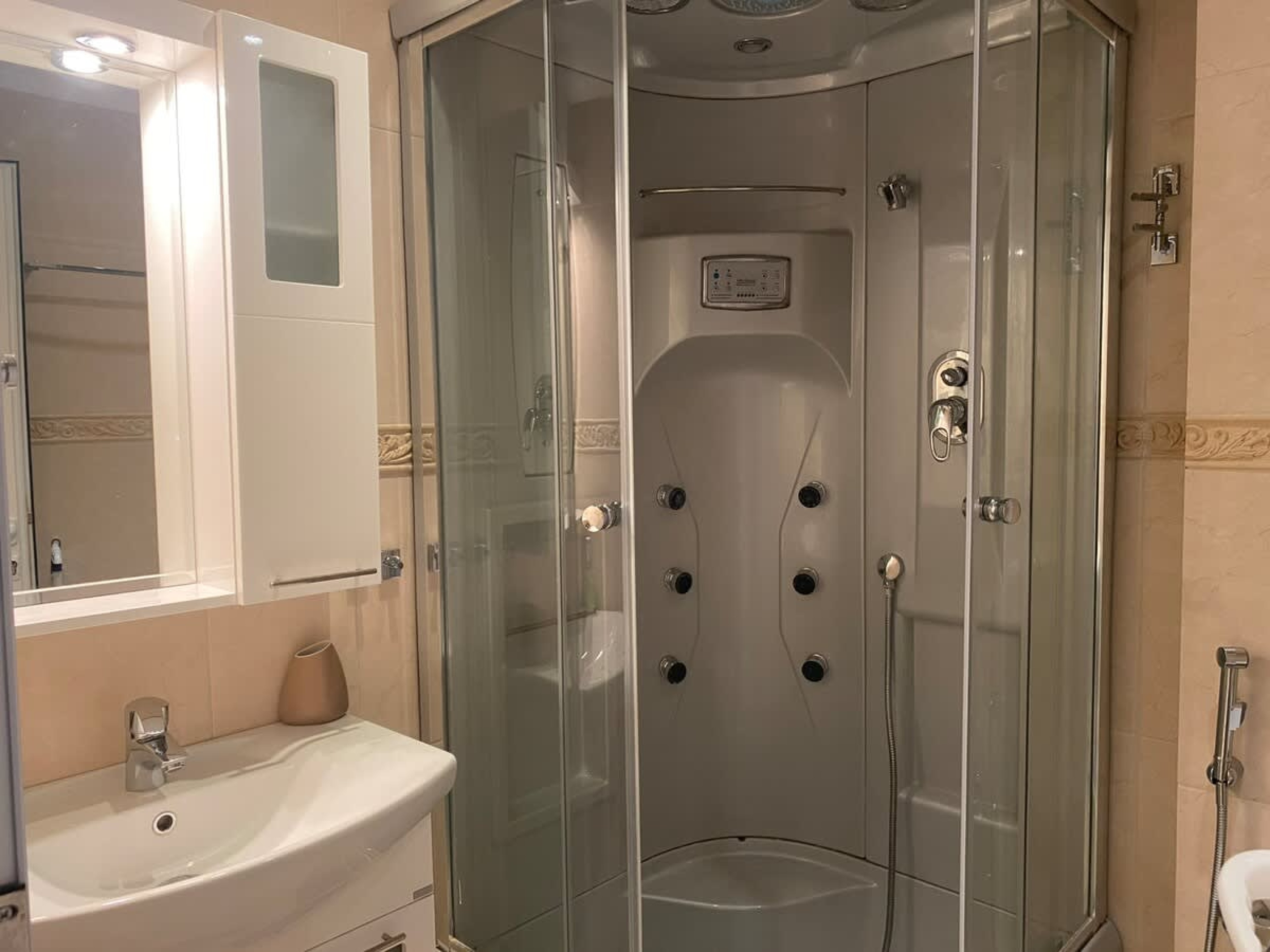 Scoutaround White Logo