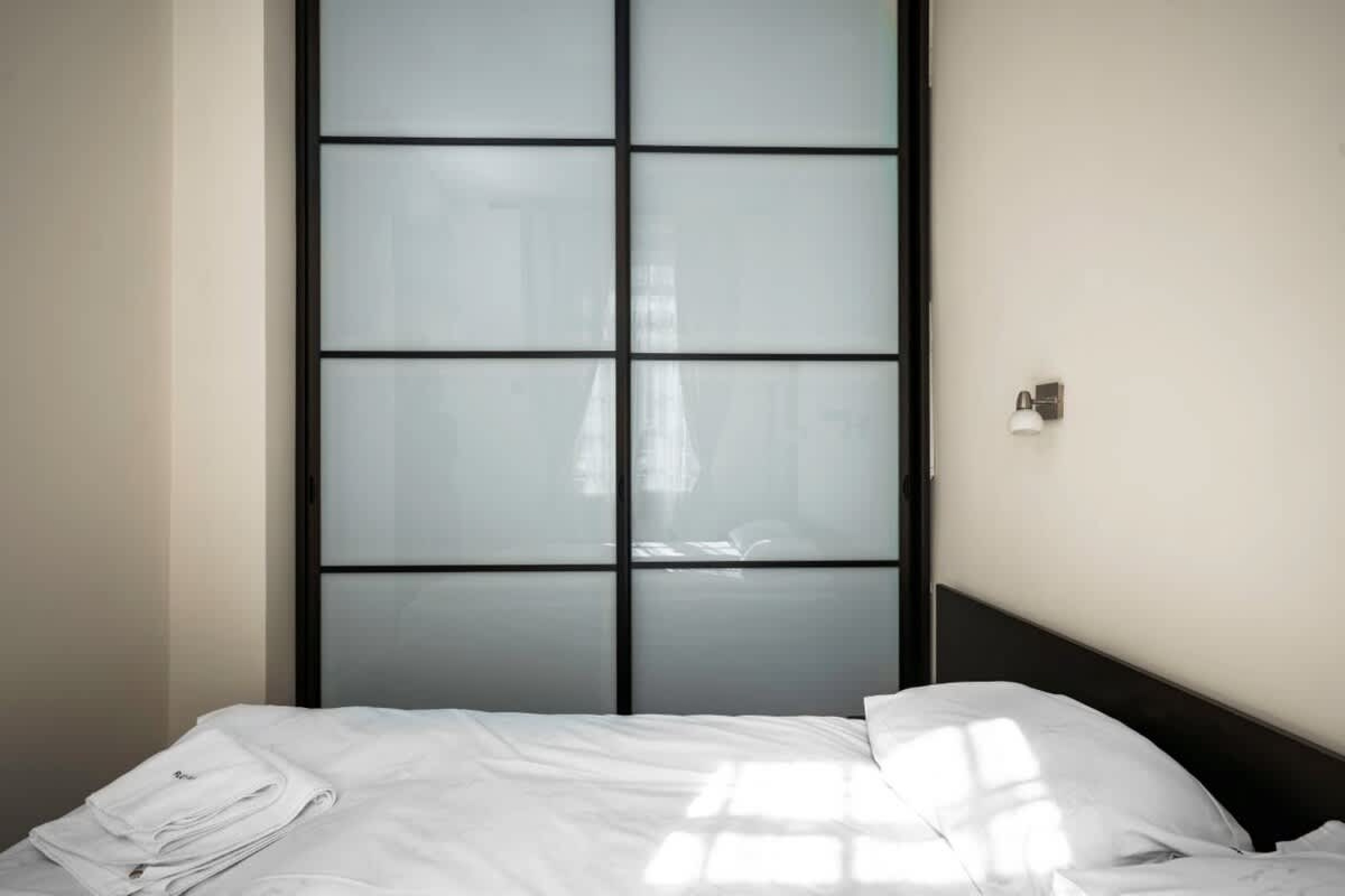 1BD Apartment - Perfect Central Location - Photo 14