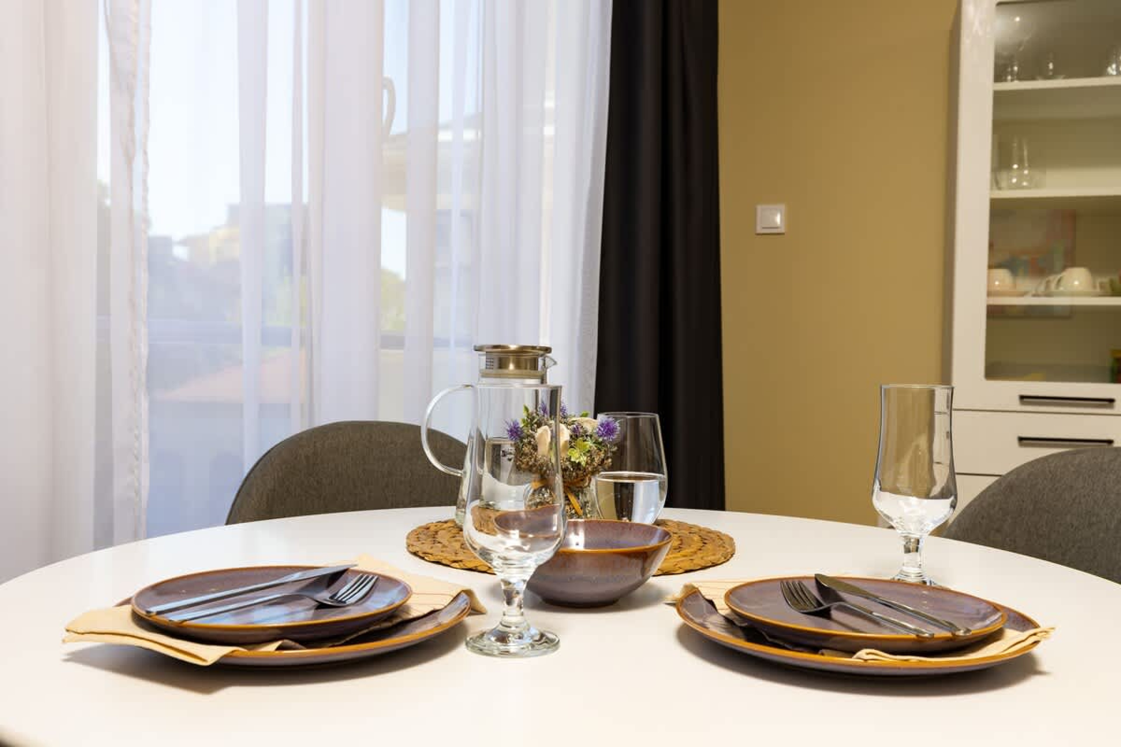 Scoutaround White Logo