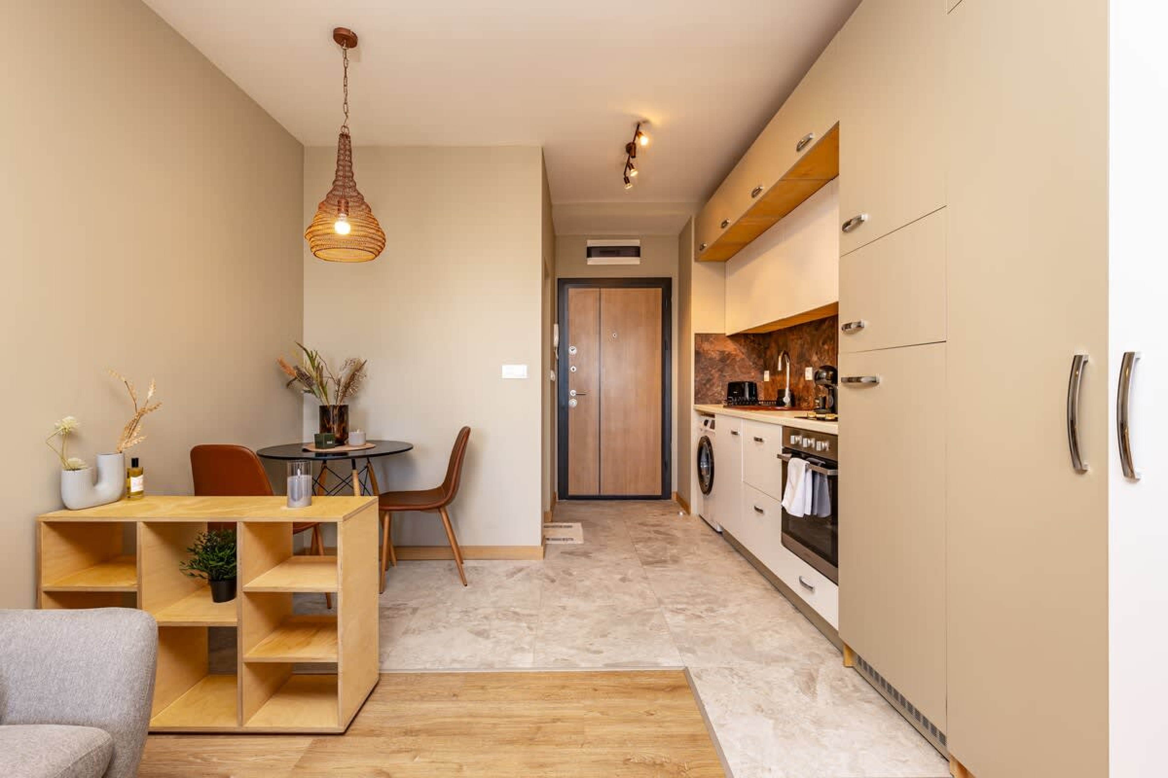 Scoutaround White Logo