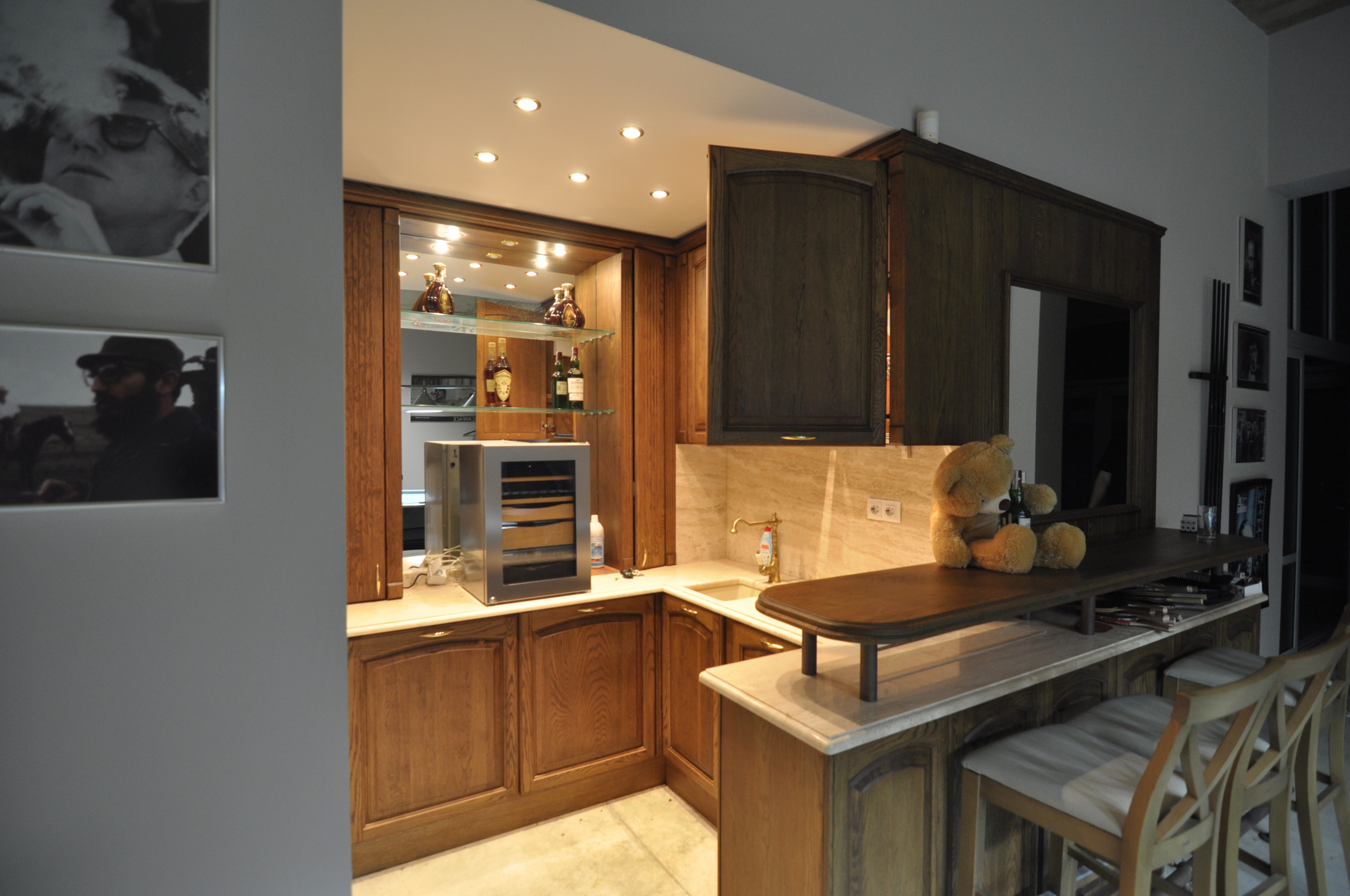 Scoutaround White Logo