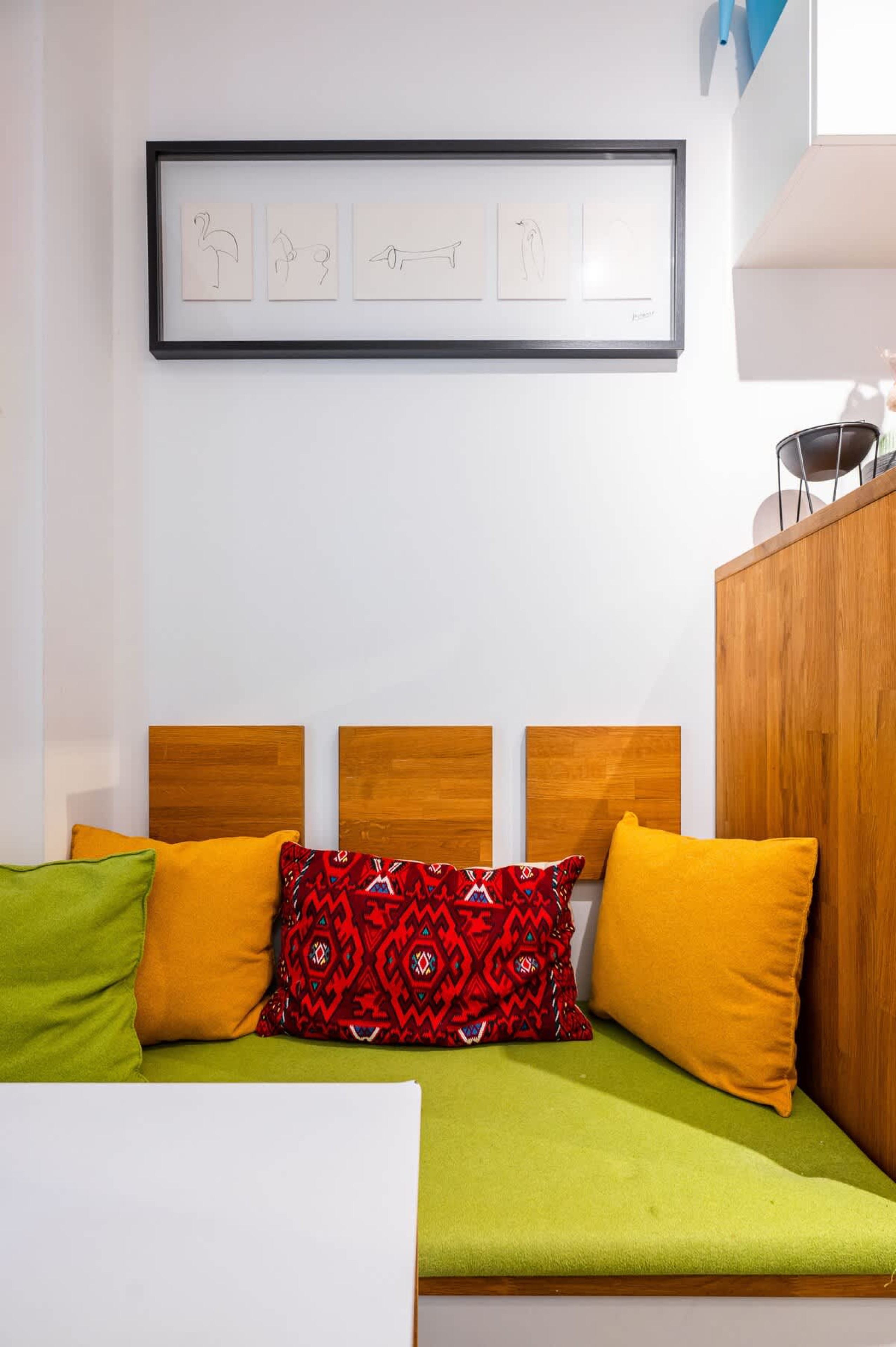 Scoutaround White Logo