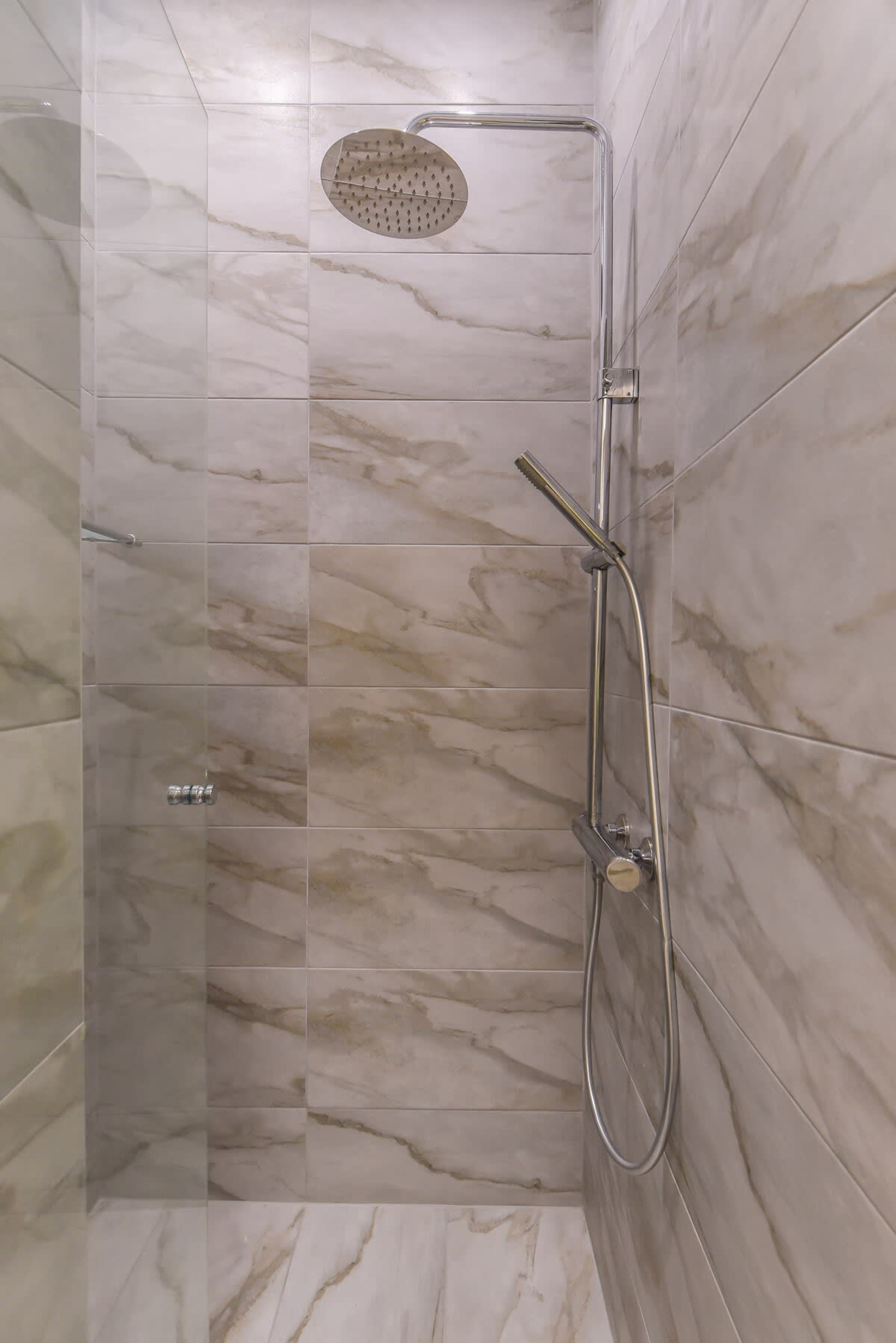 Scoutaround White Logo