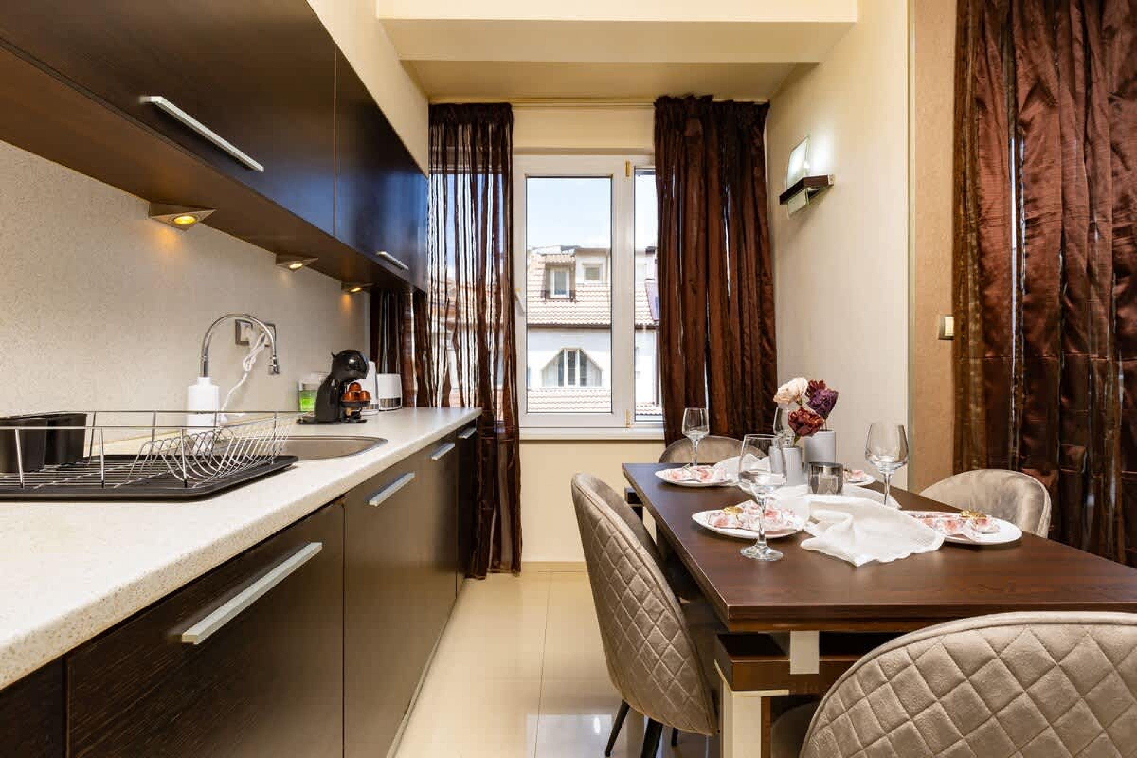 Scoutaround White Logo