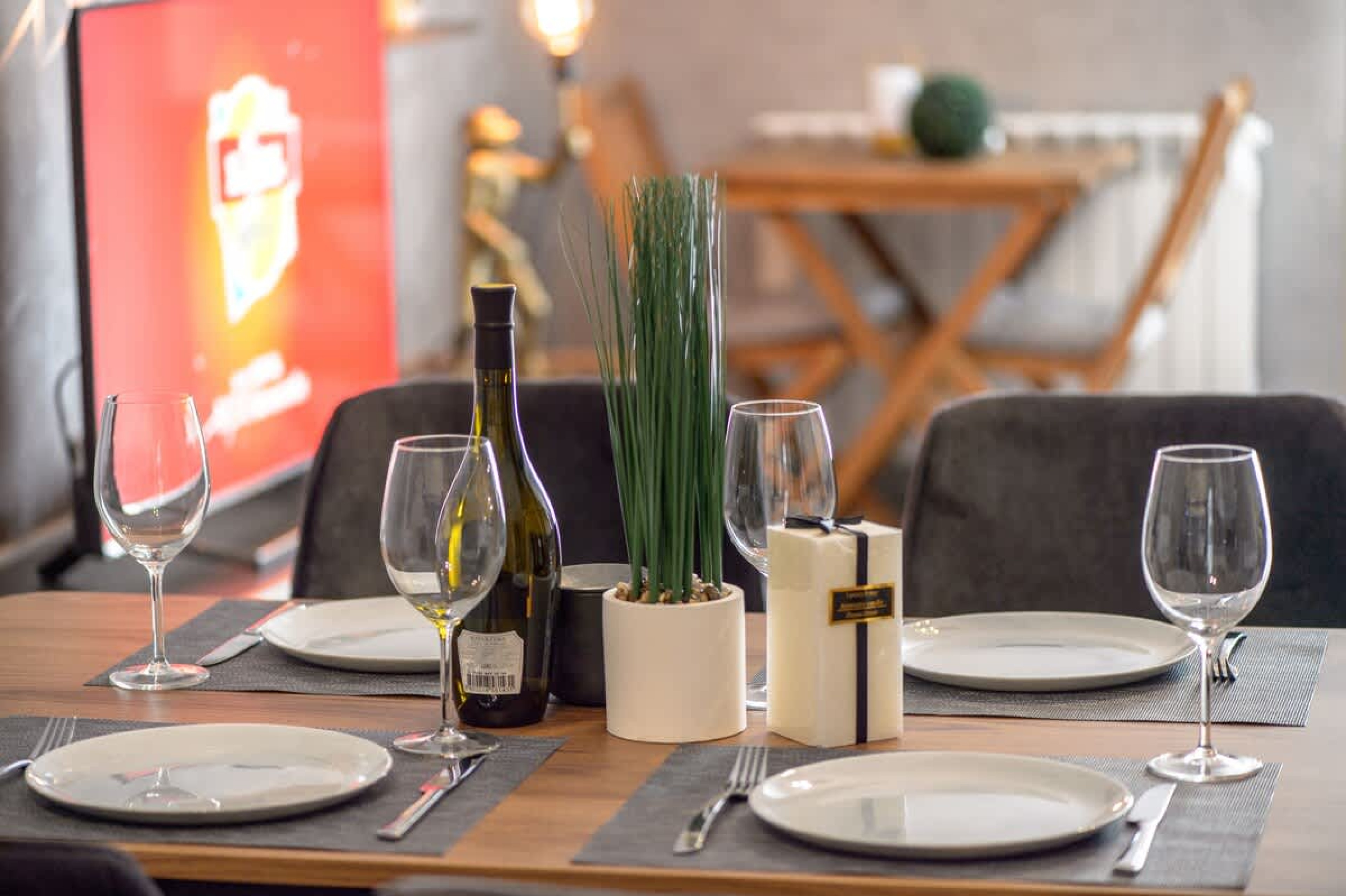 Scoutaround White Logo